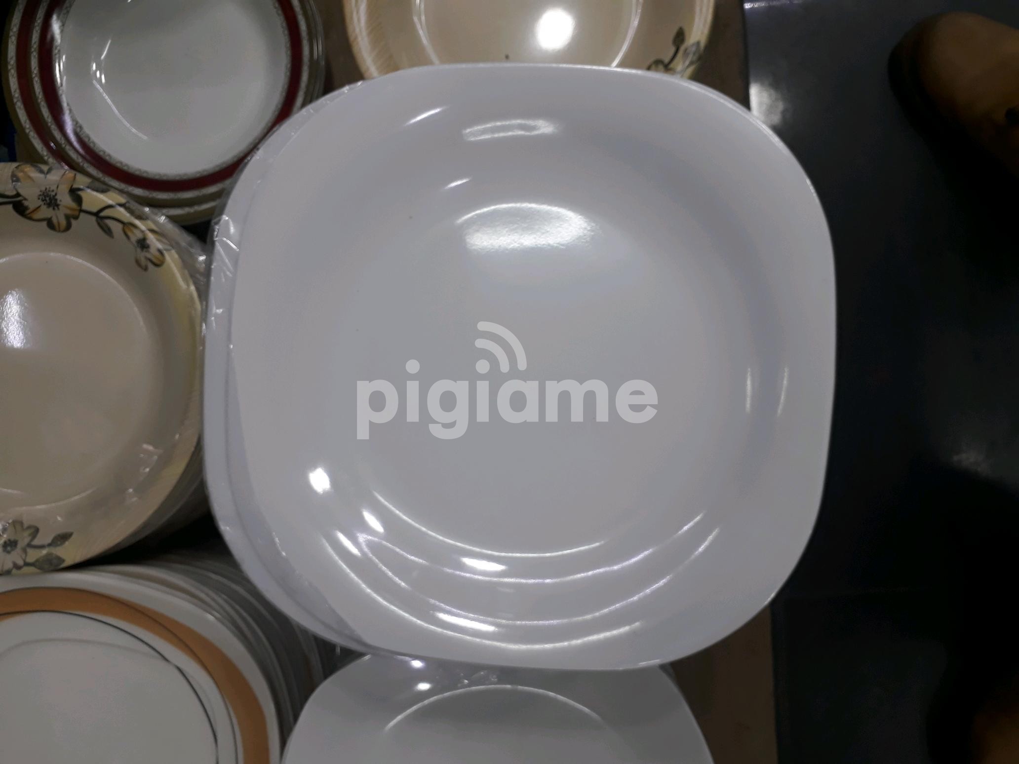 12Pc Melamine Dinner Plates/Dinner Plate in Nairobi CBD PigiaMe