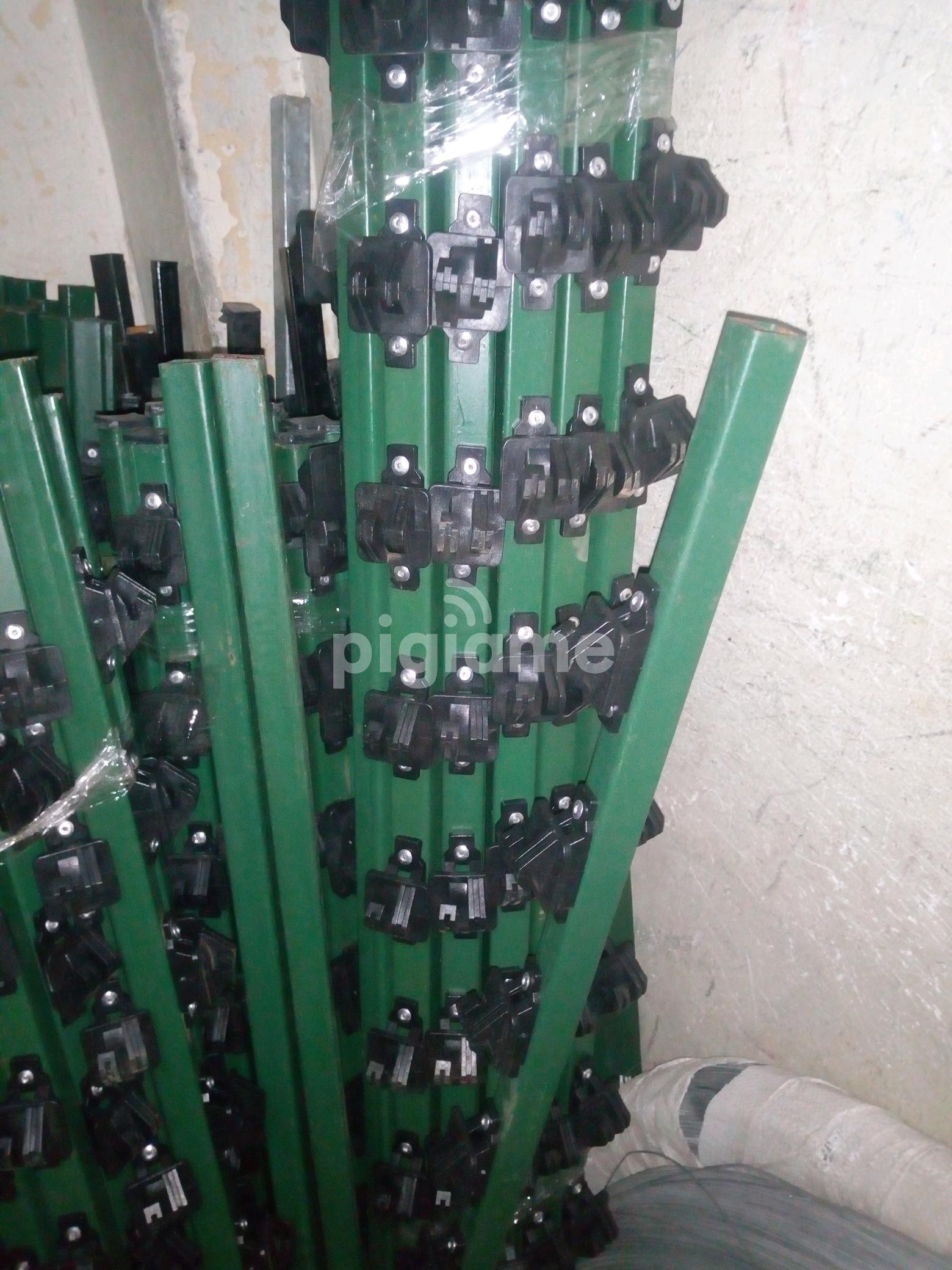 Insulated posts for electric fence in Nairobi | PigiaMe