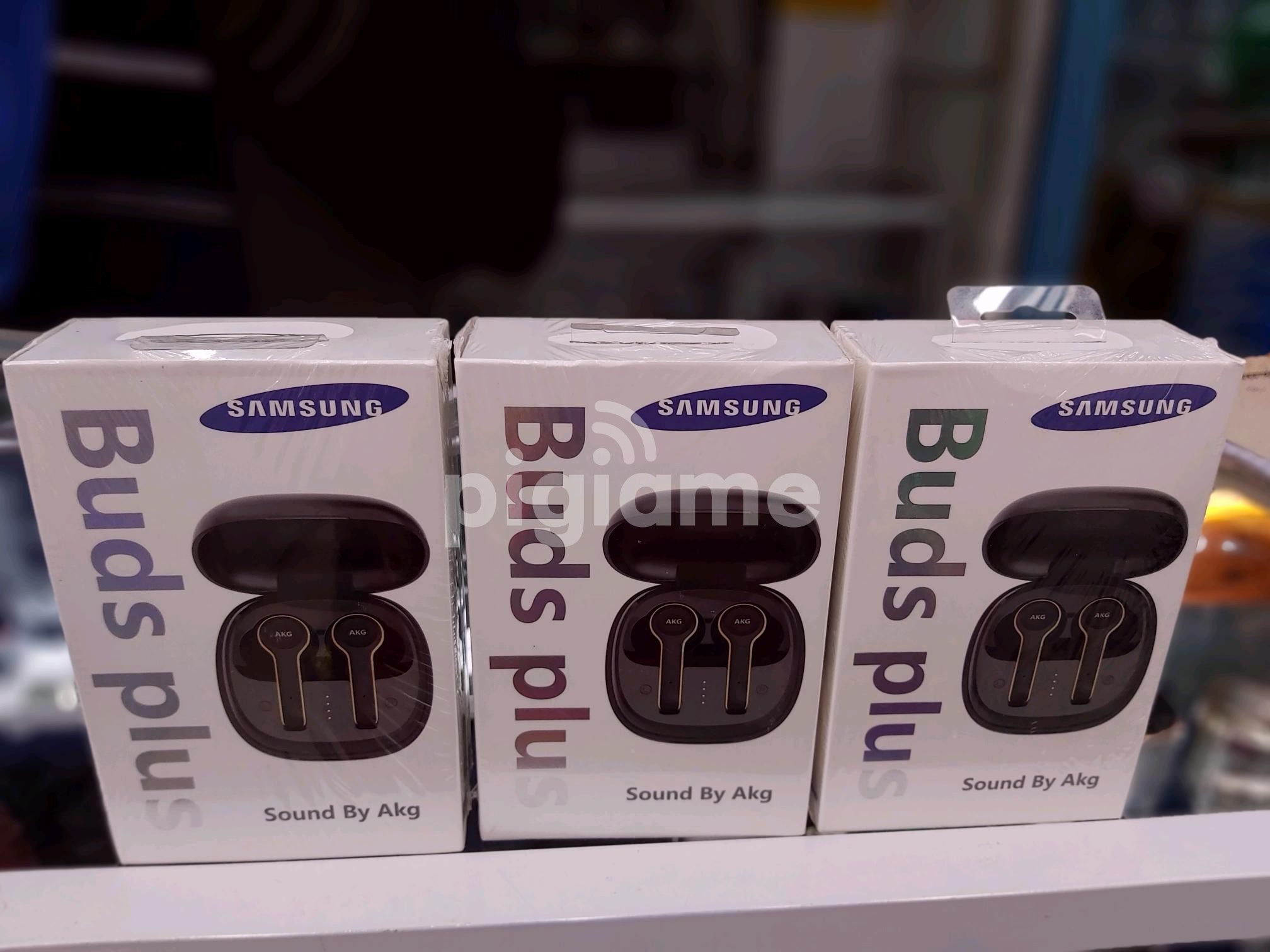 akg buds plus