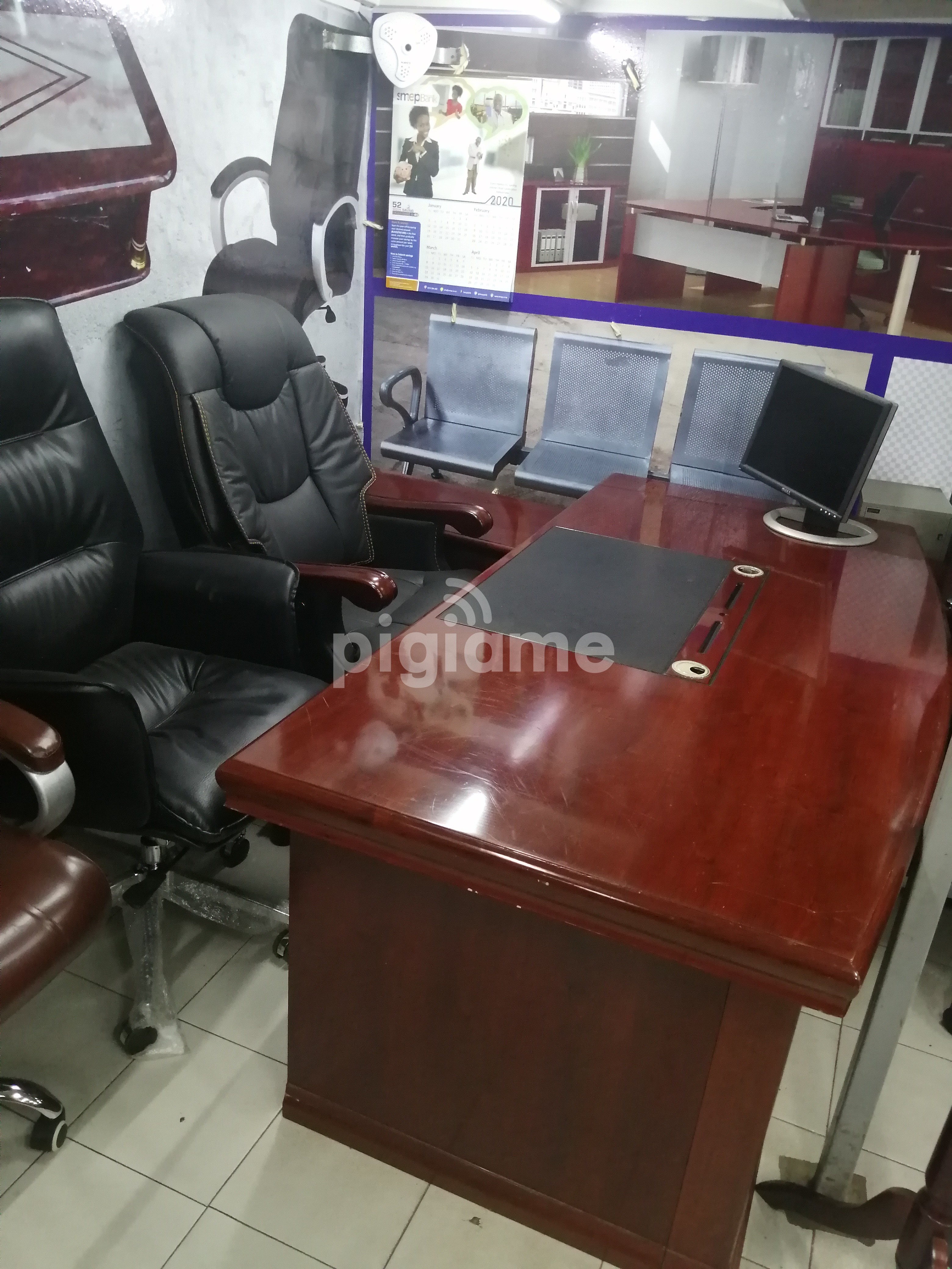 1.6 Executive Office Desk in Nairobi CBD, City Centre PigiaMe