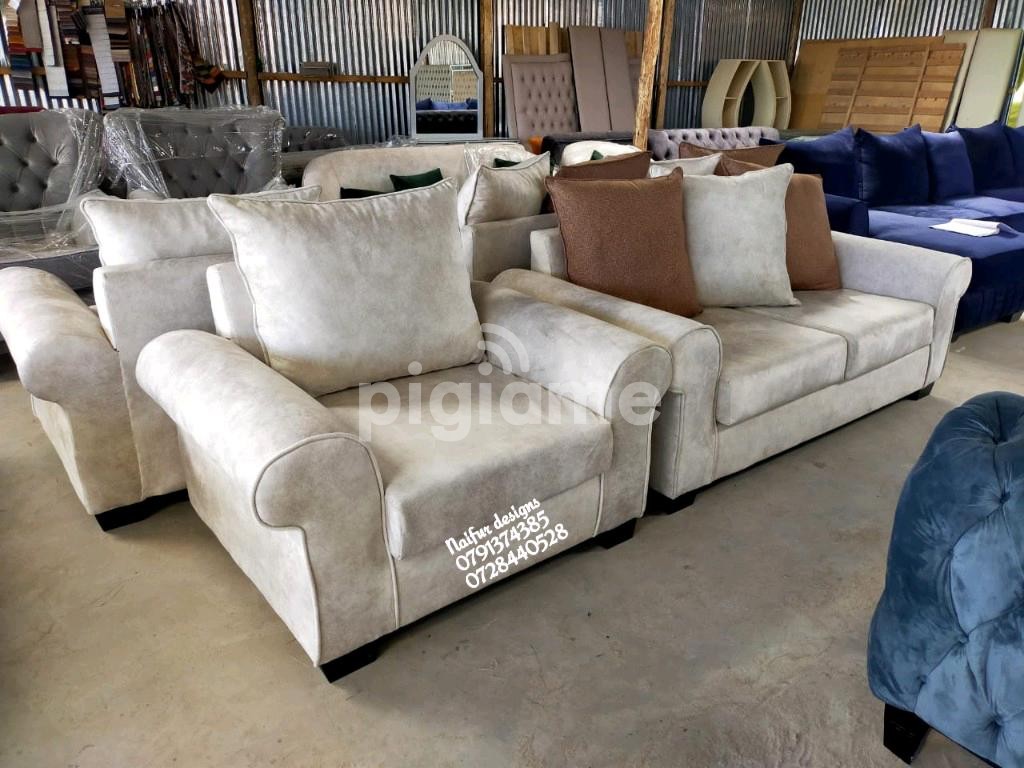 One seater sofa/beige sofas/sofas and couches in Nairobi Kenya PigiaMe