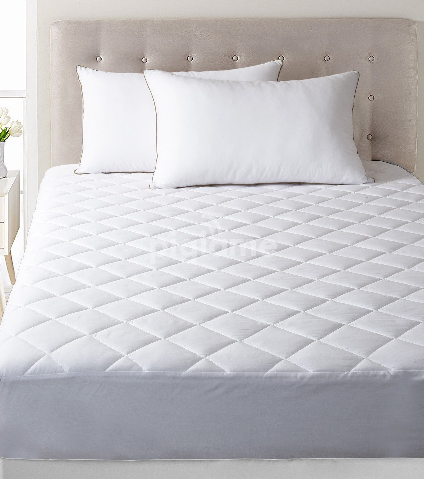 5 by 6 plain white mattress protector in Nairobi PigiaMe