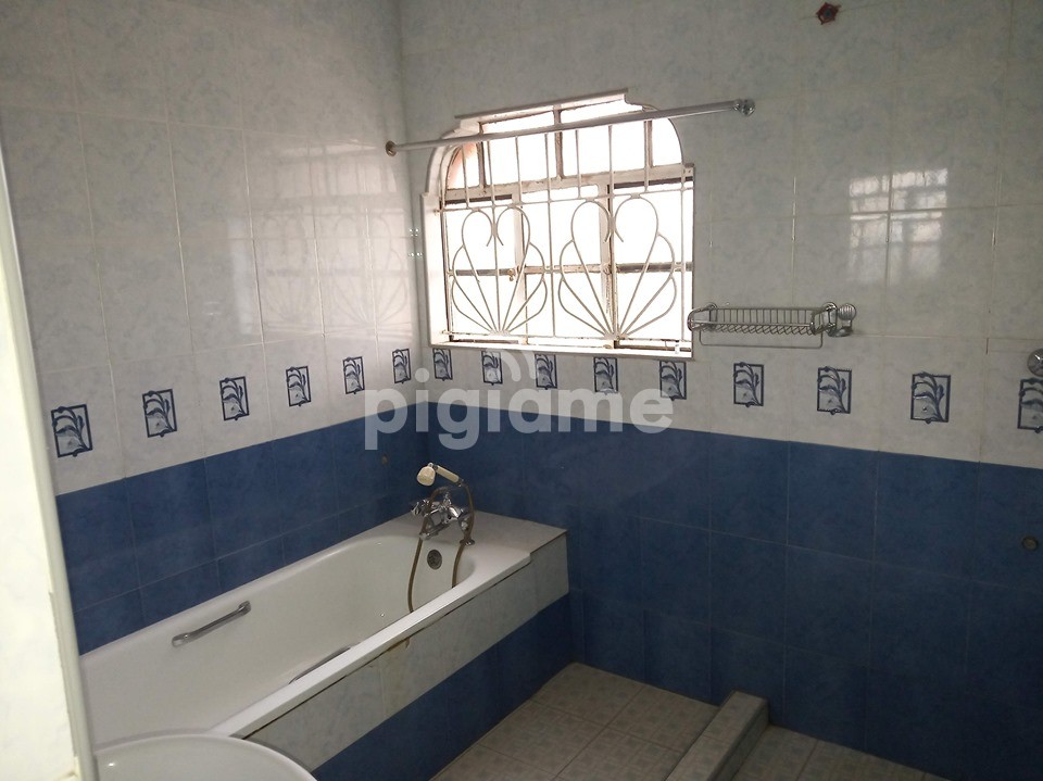 Three bedroom to let in Thome Estate in Nairobi | PigiaMe
