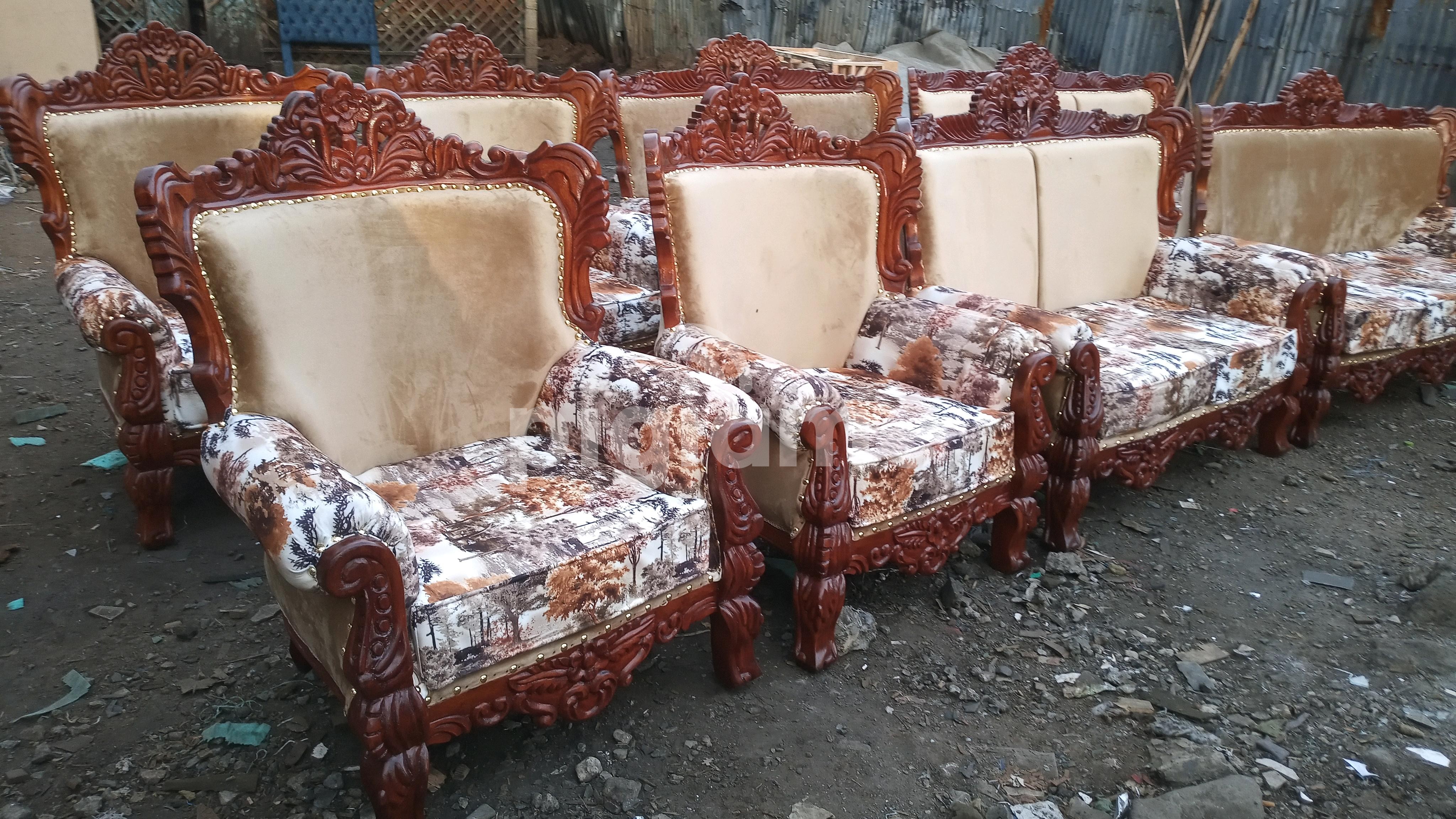 Antique sofa seats in Nairobi PigiaMe