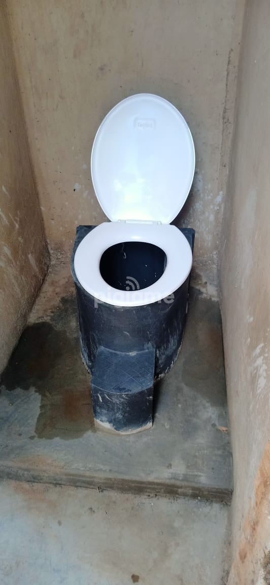 Pit Latrine Toilet Seat Works With Handicapped in Nairobi CBD, Waber