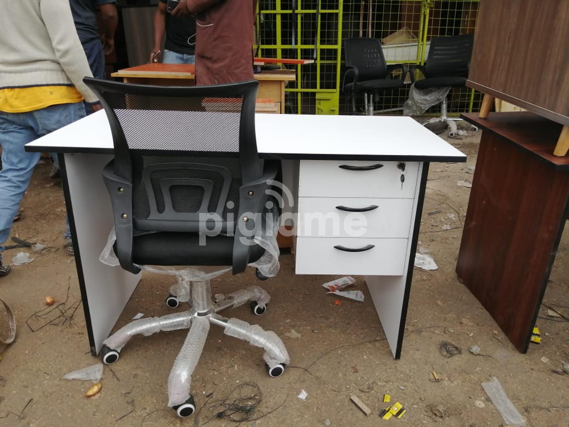 Study Desk Adjustable Secretarial Chair in Nairobi CBD, Ronald Ngala PigiaMe