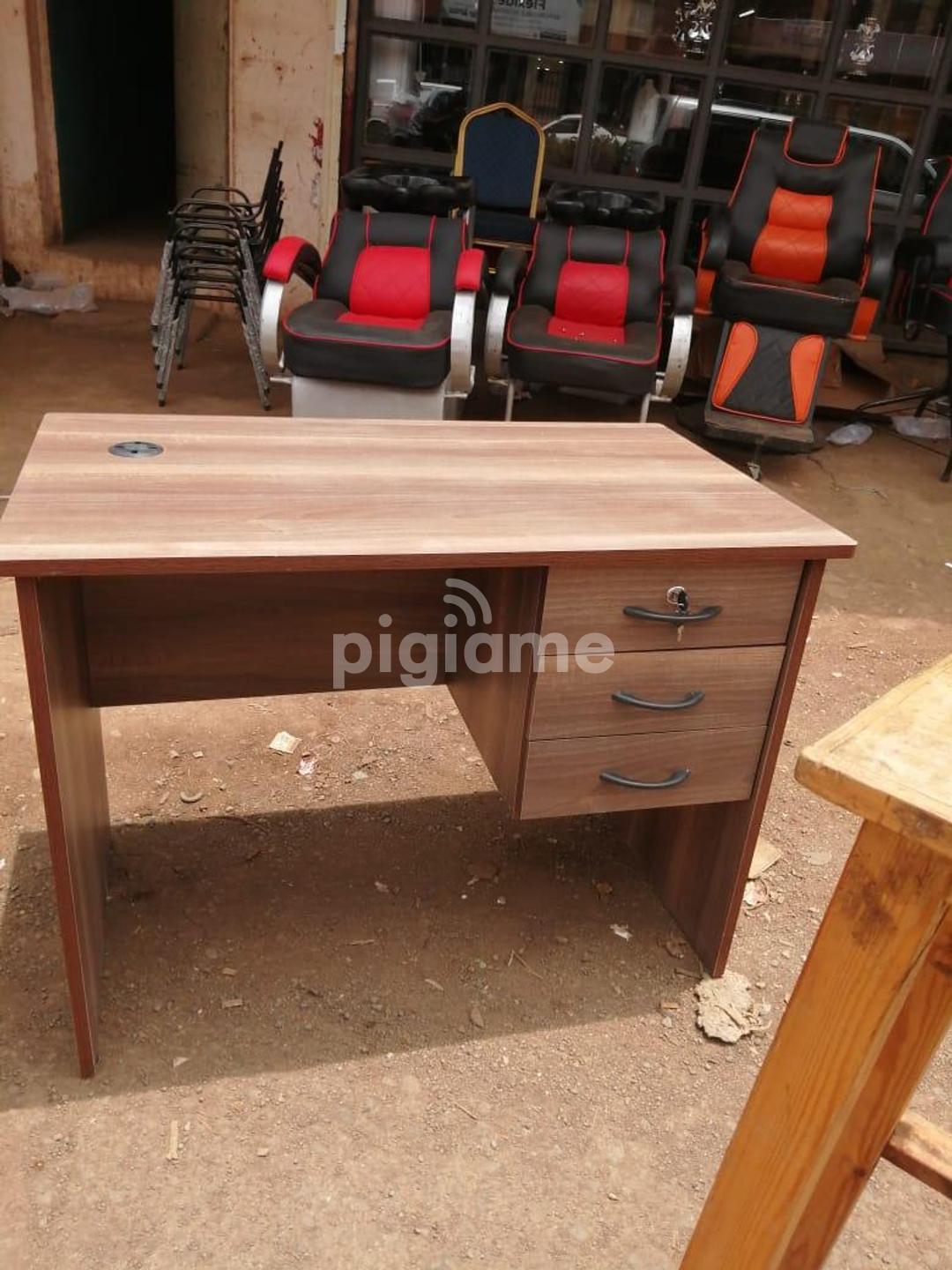 Office Study Tables And Desk in Nairobi CBD, Ronald Ngala | PigiaMe