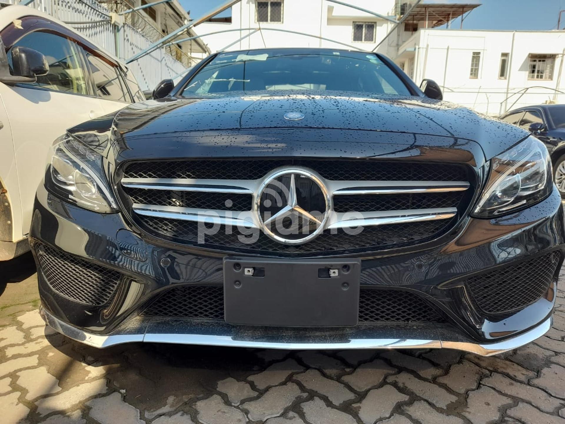 Mercedes-Benz in Mombasa | PigiaMe