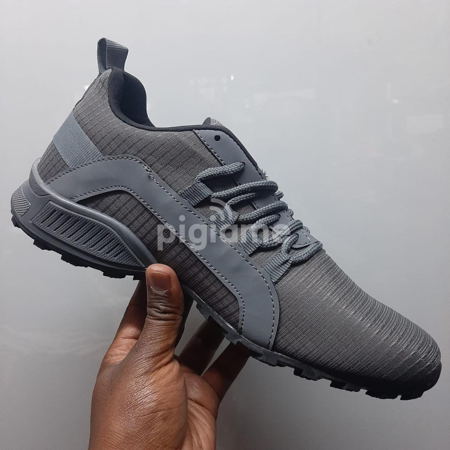Axelion sneaker sales