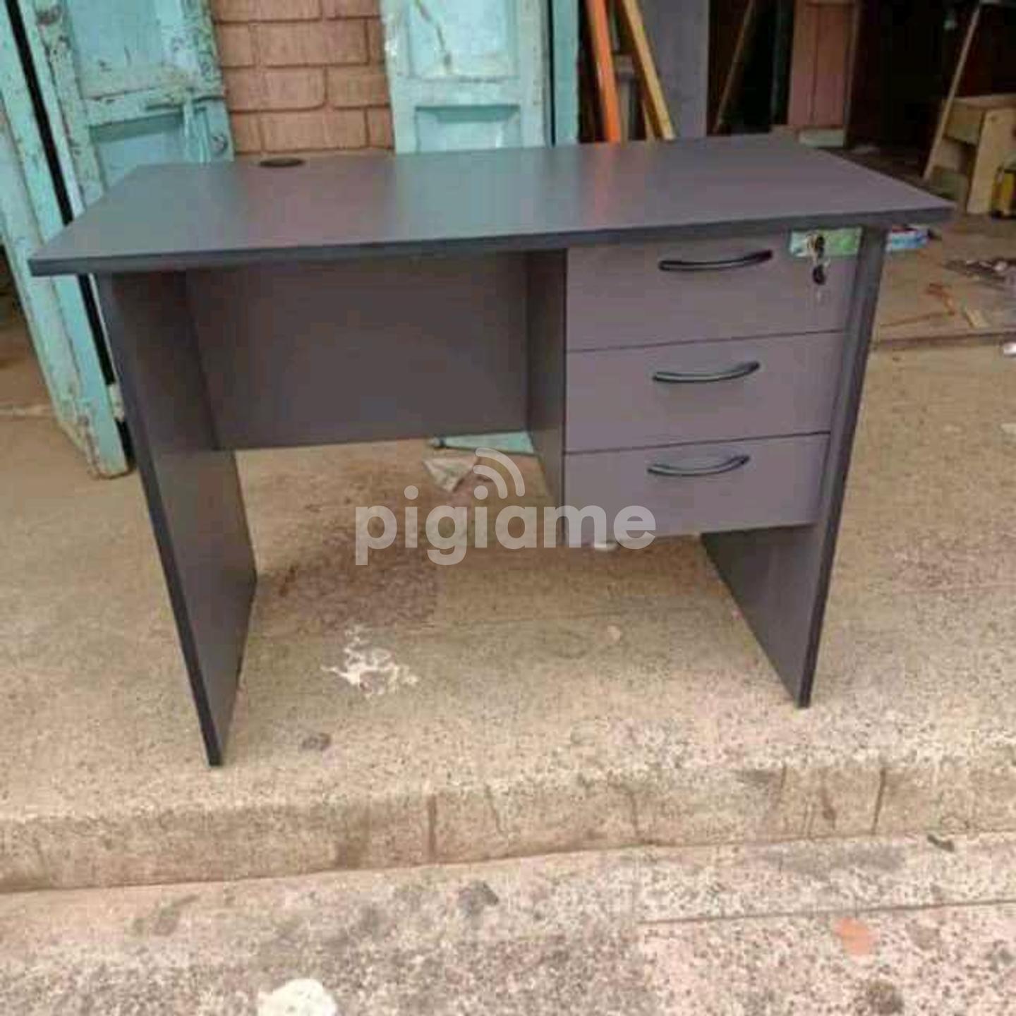 Computer Desk Classic Type V6 in Nairobi CBD, City Centre PigiaMe