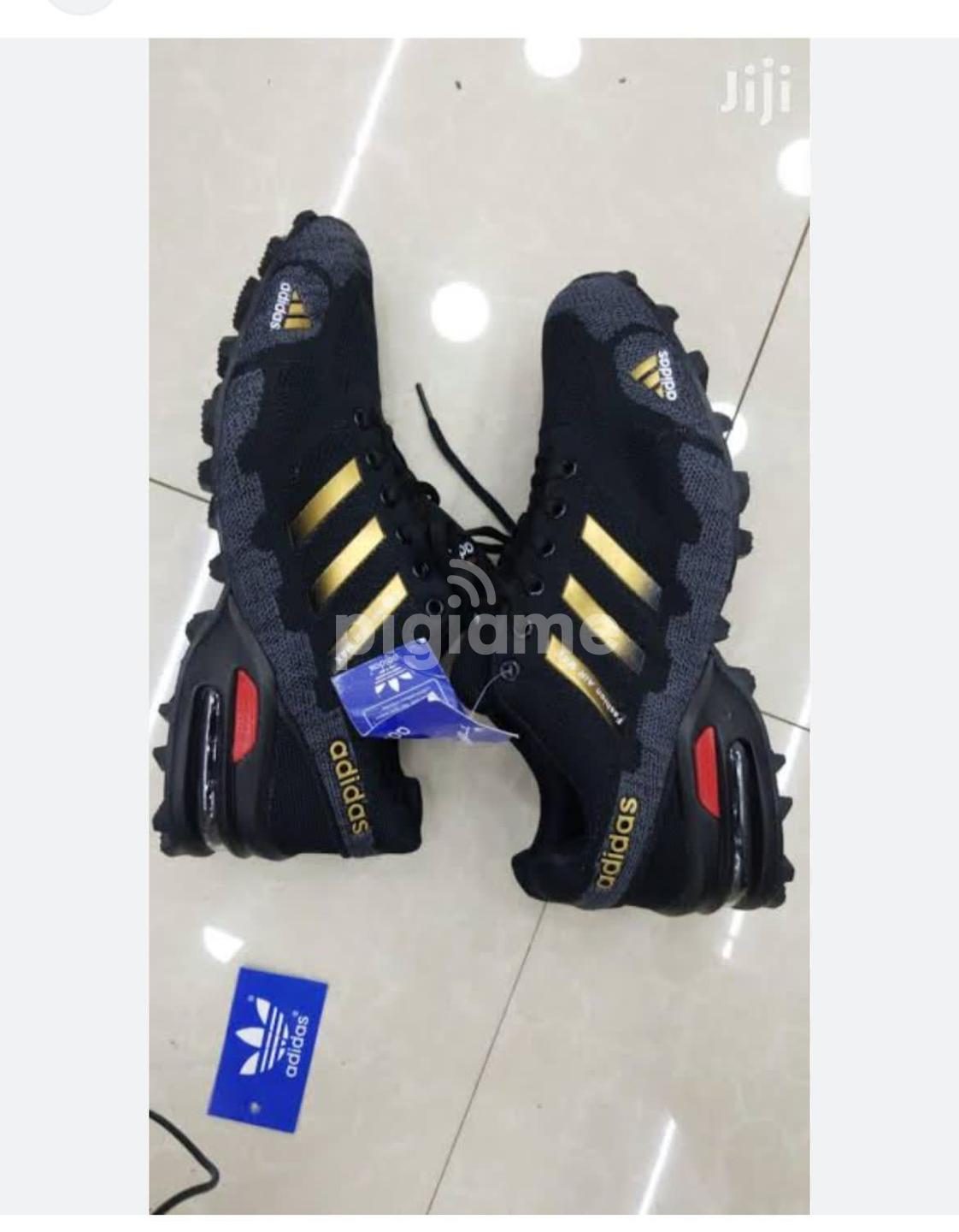 Adidas ZX flux black gold  Black and gold sneakers, Shoes, Sneakers