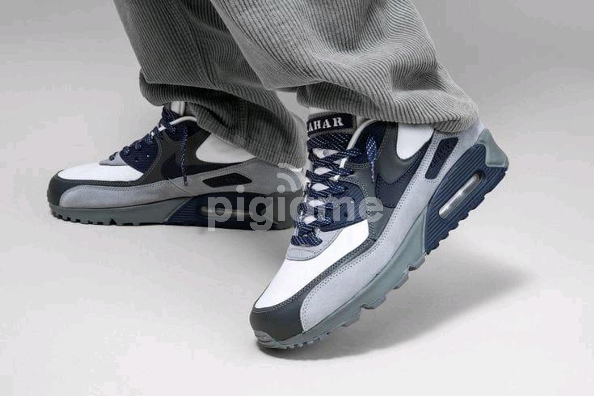 Nike air max designer shop