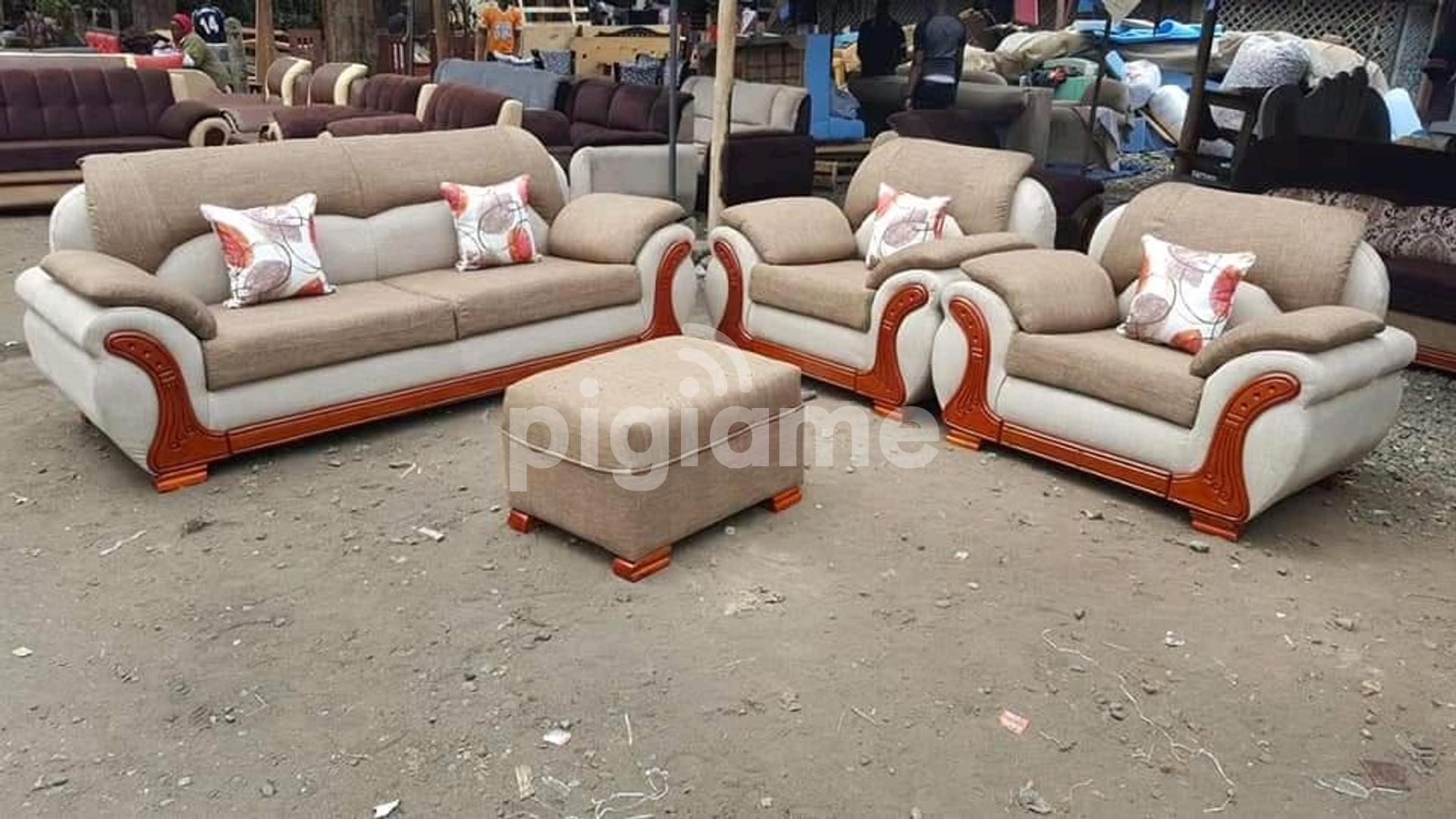 Kangaroo Sofa,5 seater in Nairobi PigiaMe