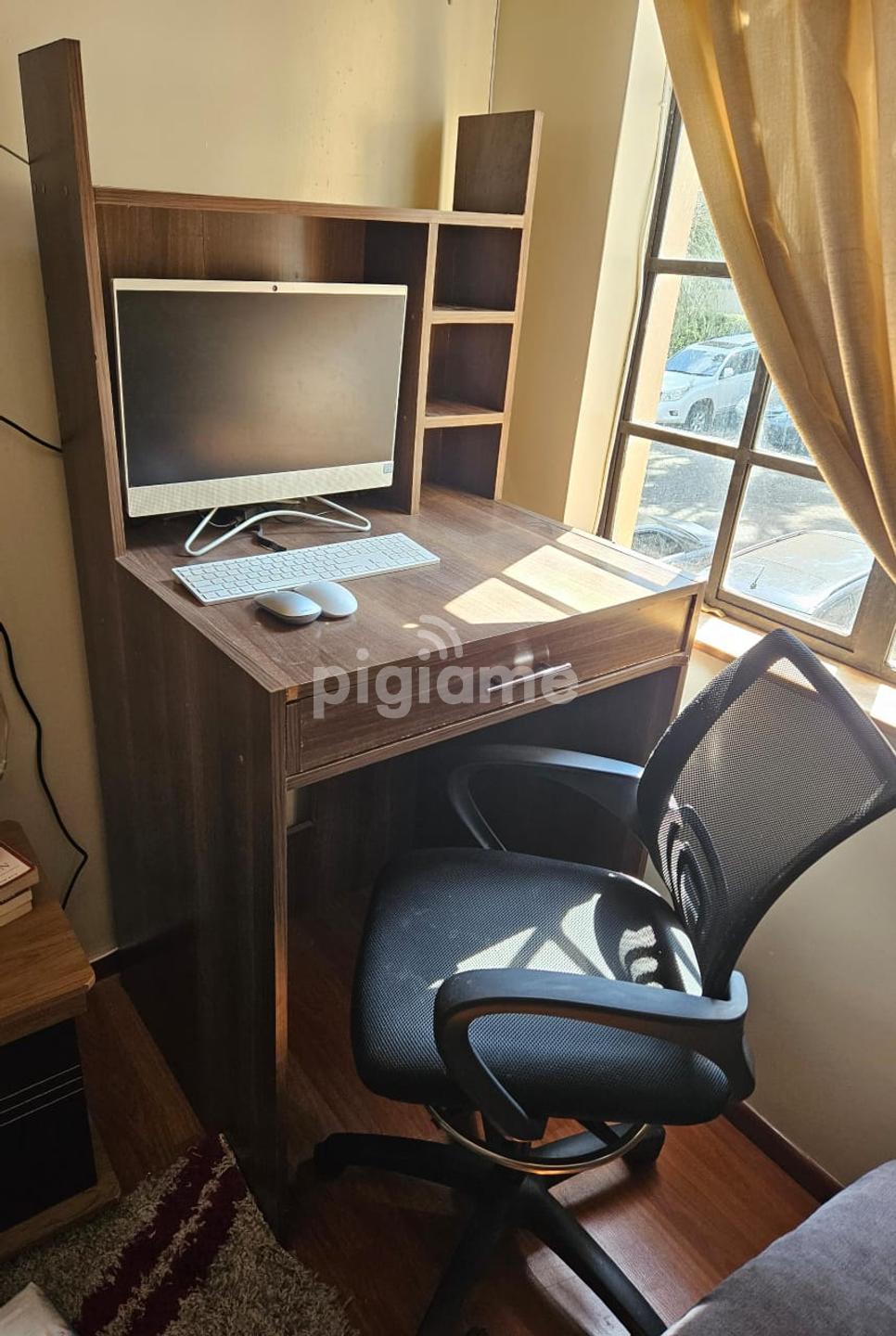 Office table sales chair olx