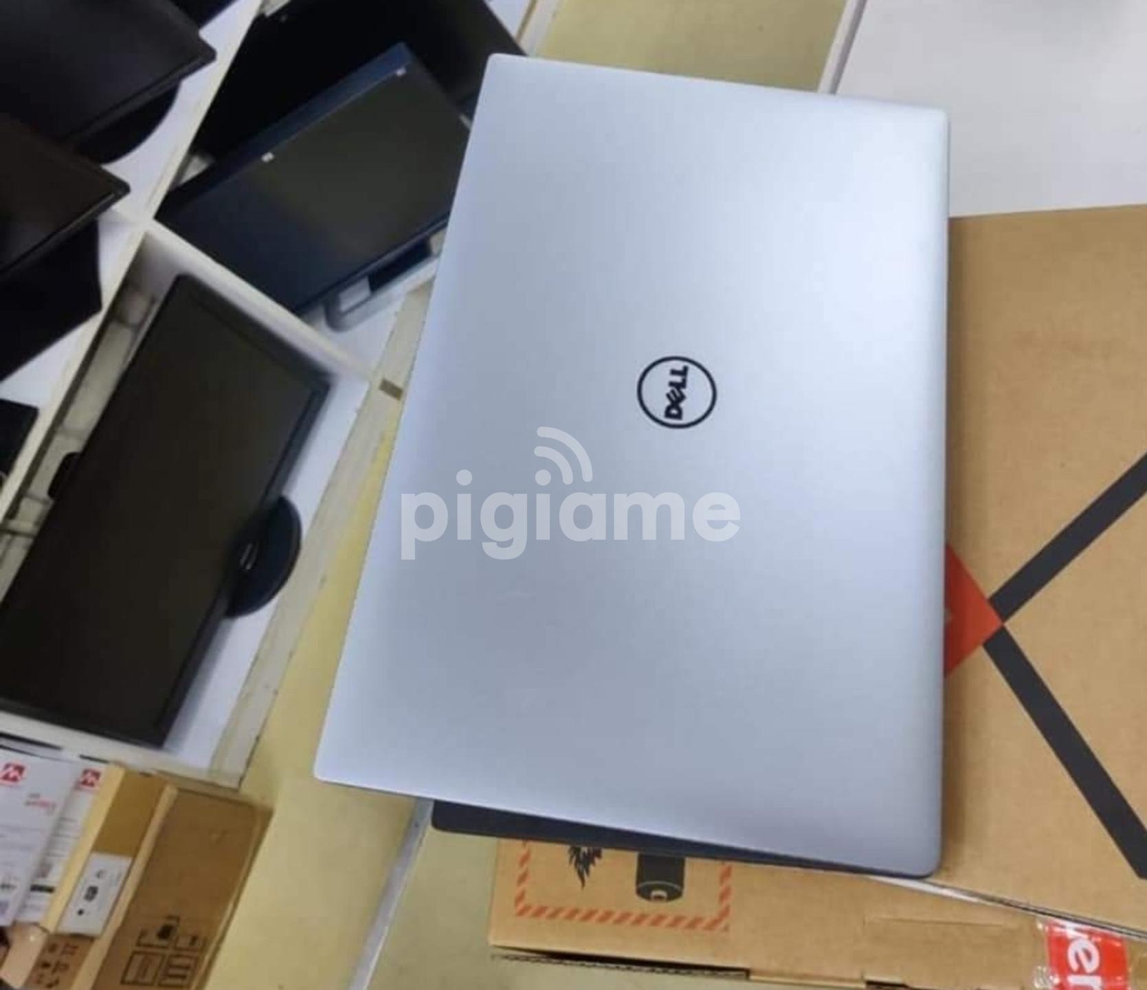 Dell laptop with on sale 2gb graphics card