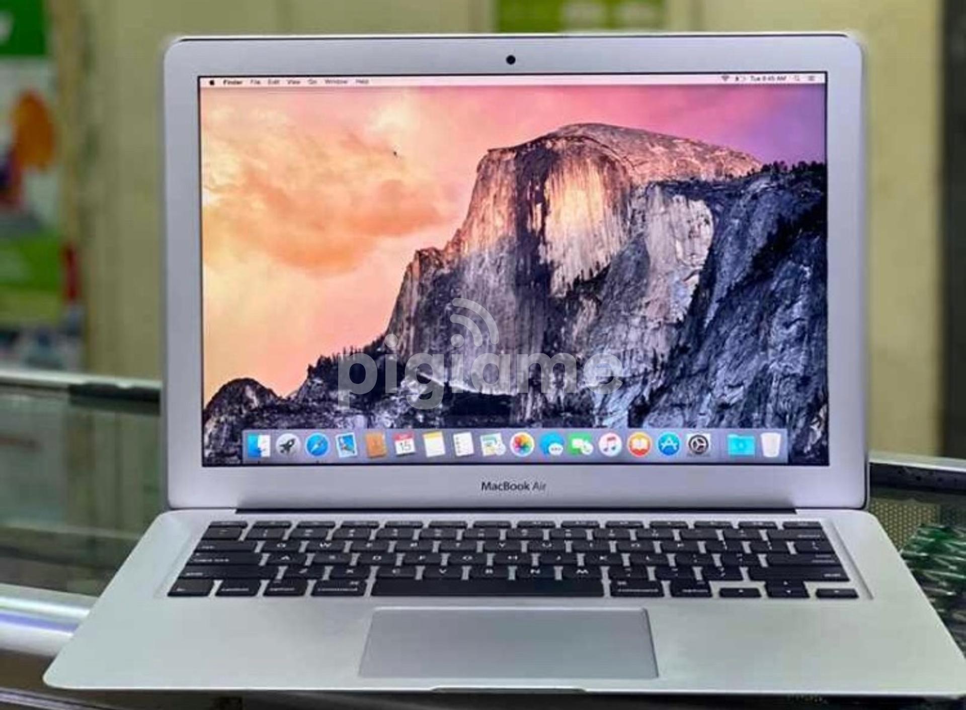 Macbook Air 13 Inch Mid 11 Processor 1 7ghz Core I5 Pigiame