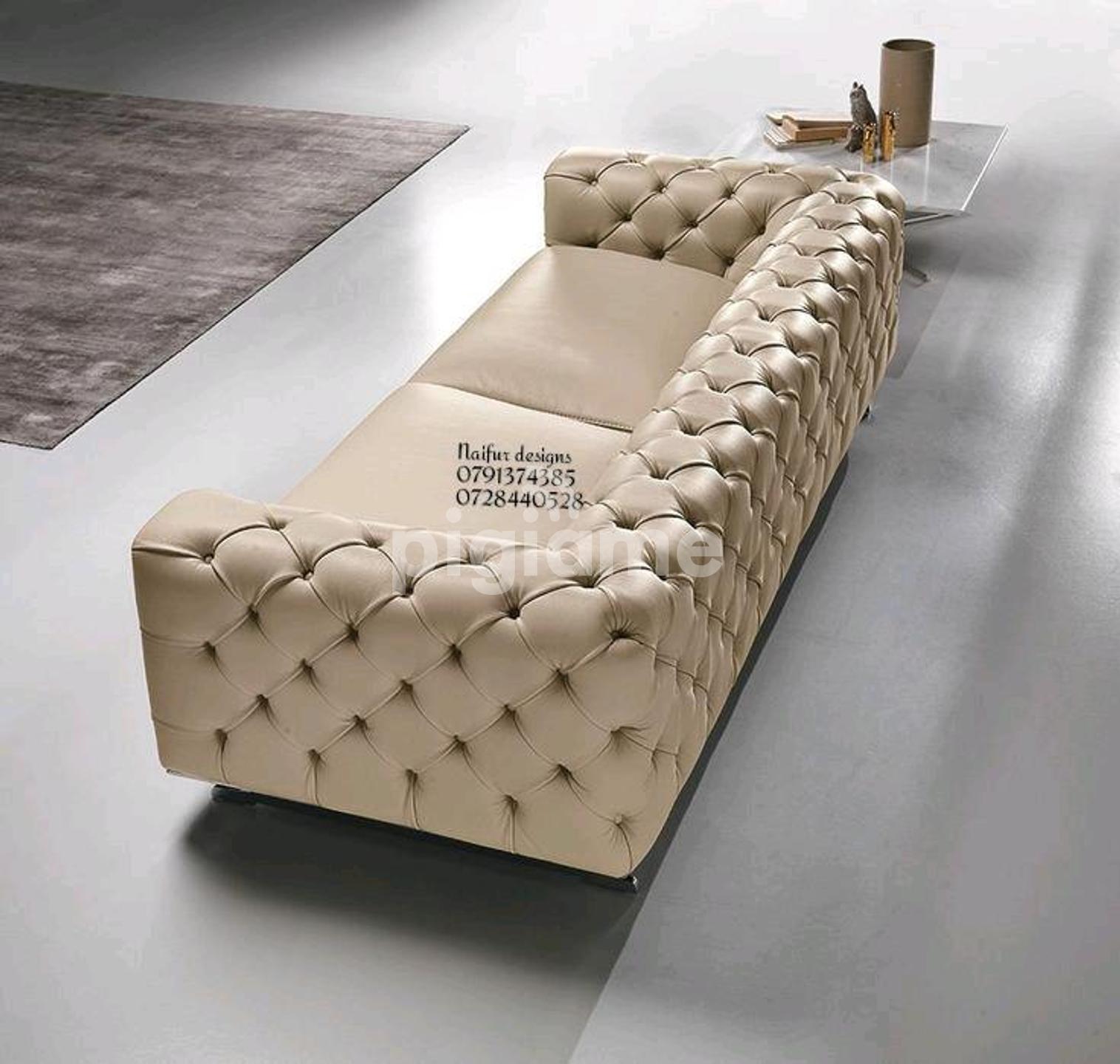 Chesterfield sofas for sale in Nairobi Kenya/beige sofas/modern sofas