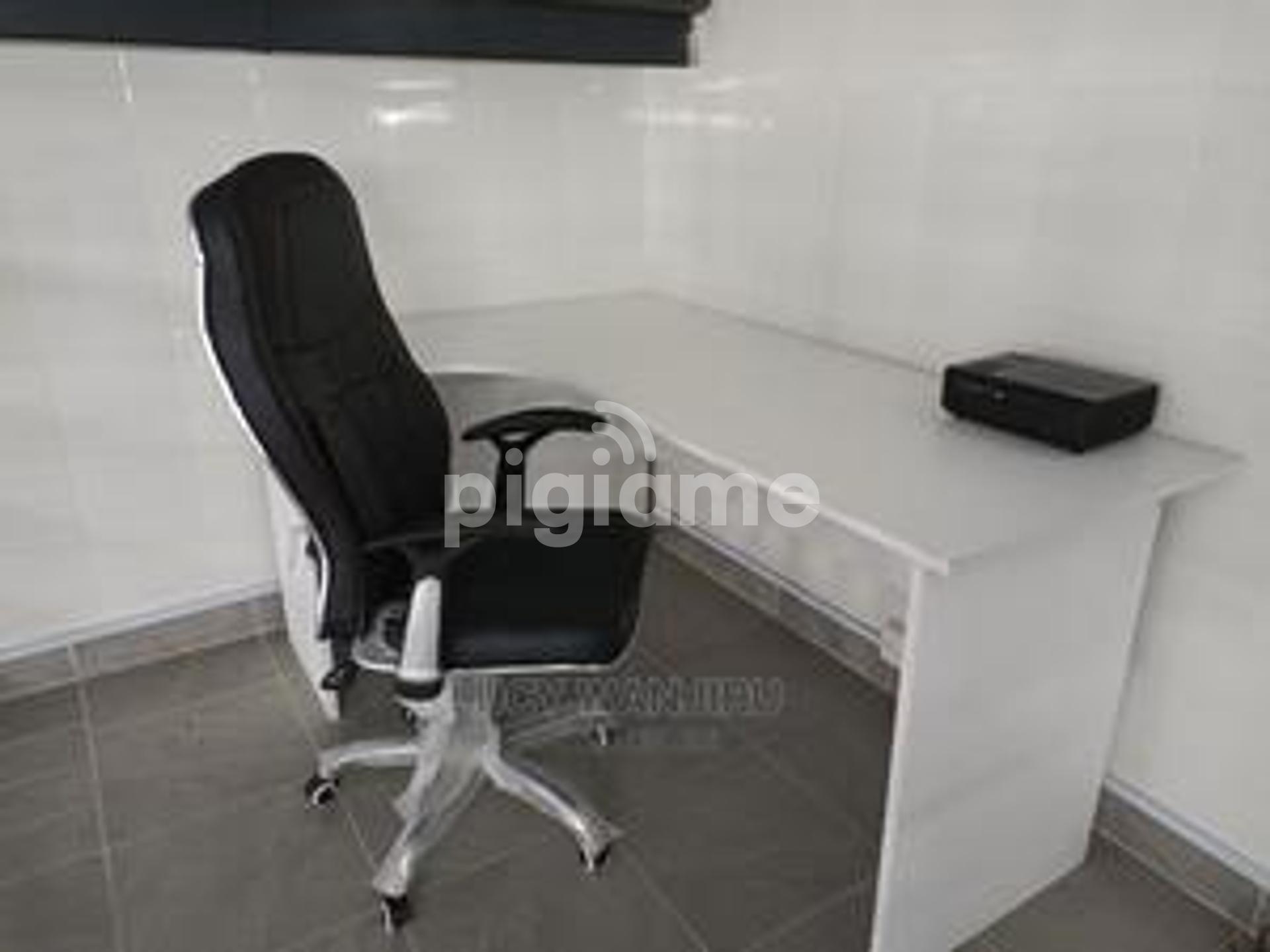 Height Adjustable Ergonomic Chair And An L Desk in Nairobi CBD, City