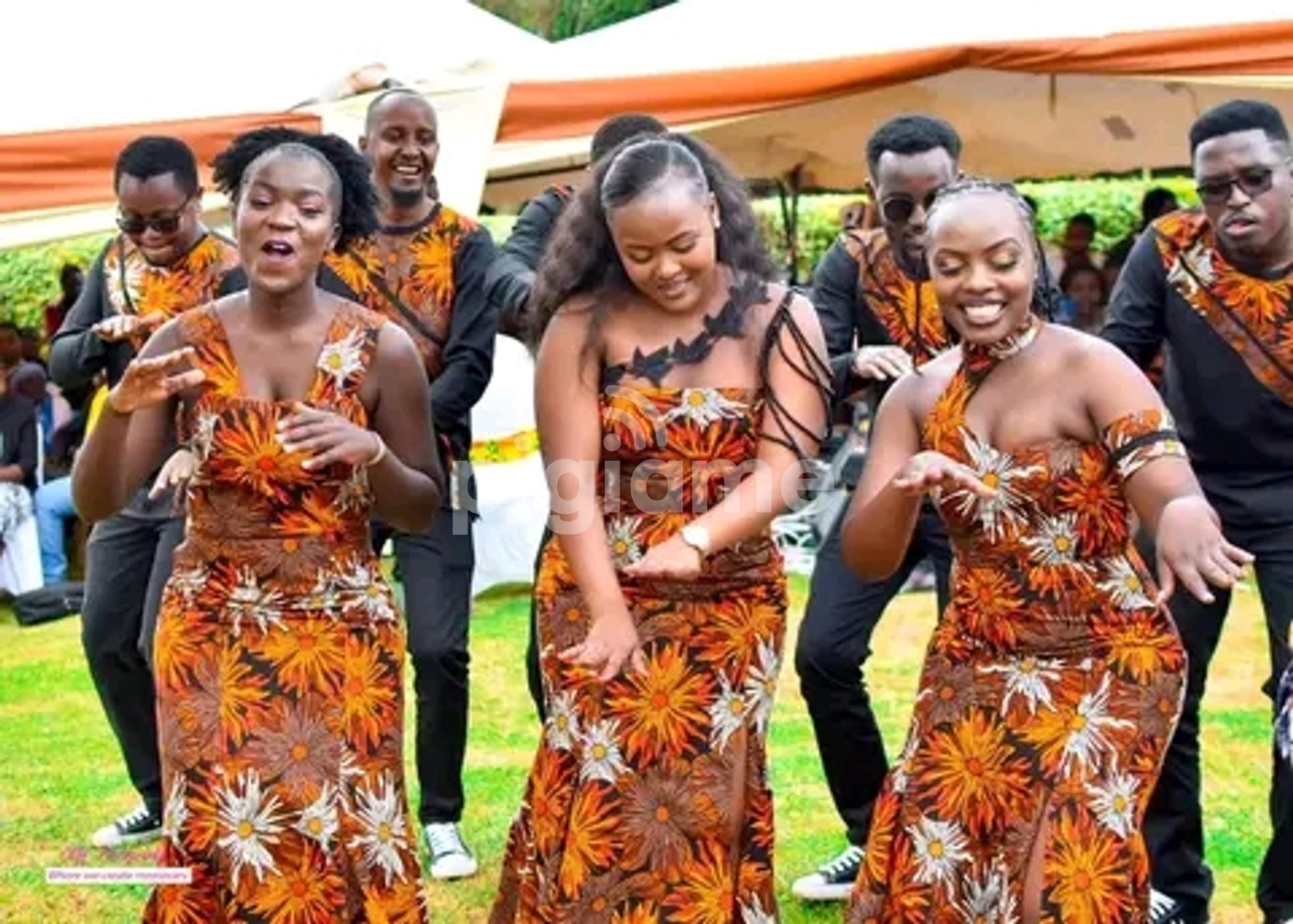 African casual wear shop