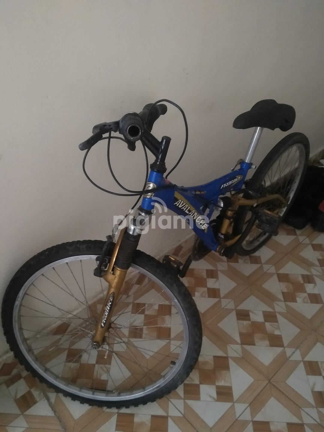 Bicicleta rodada hotsell 24 usada