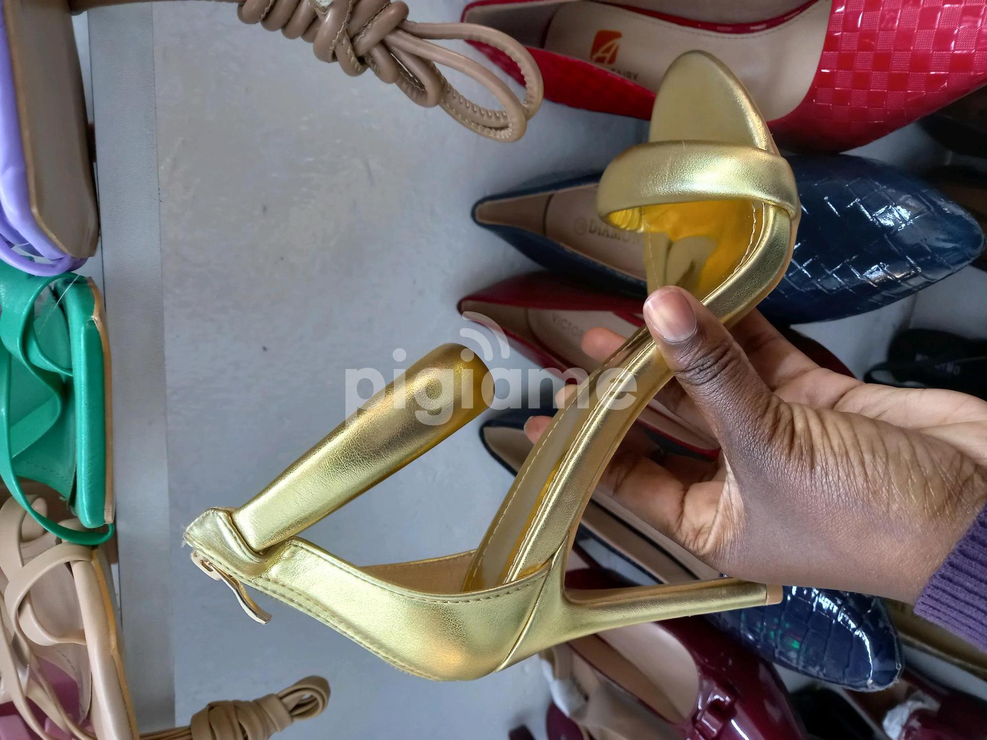 Classy high heel shoes shop
