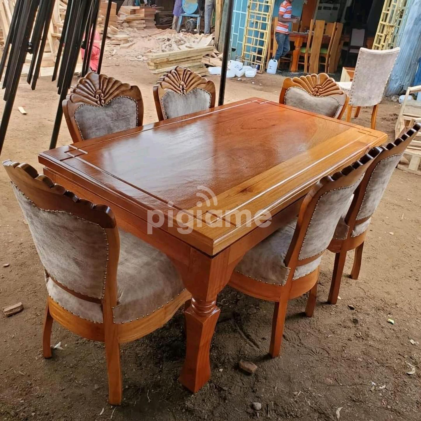 Mahogany 6 new arrivals seater dining table