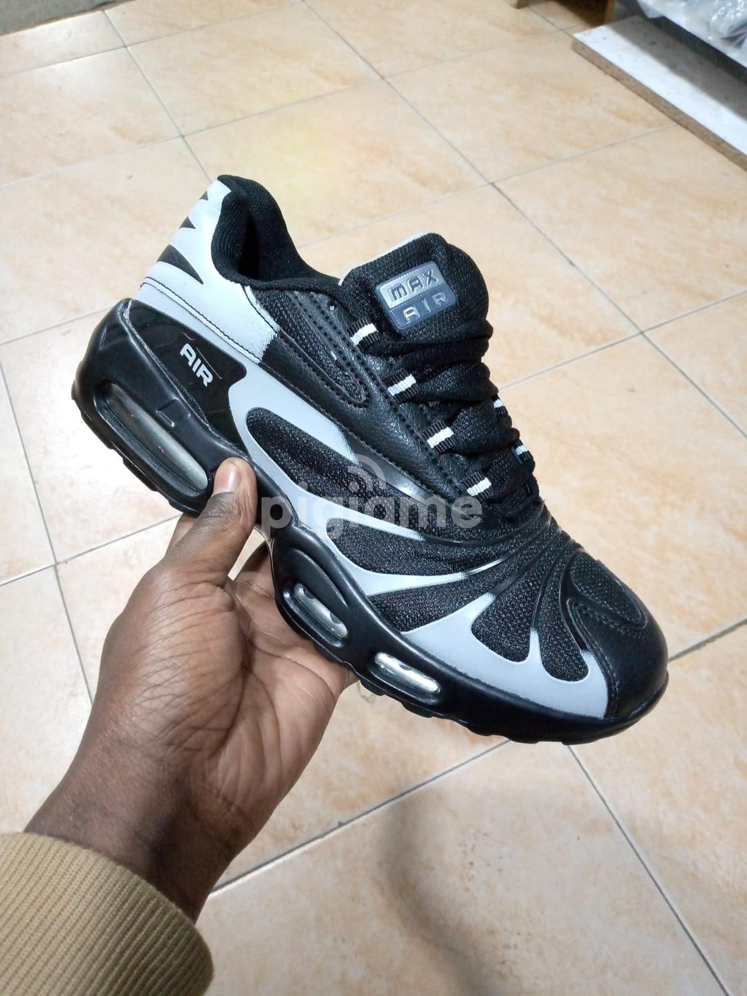 Nike air max tailwind 5 deals plus tn