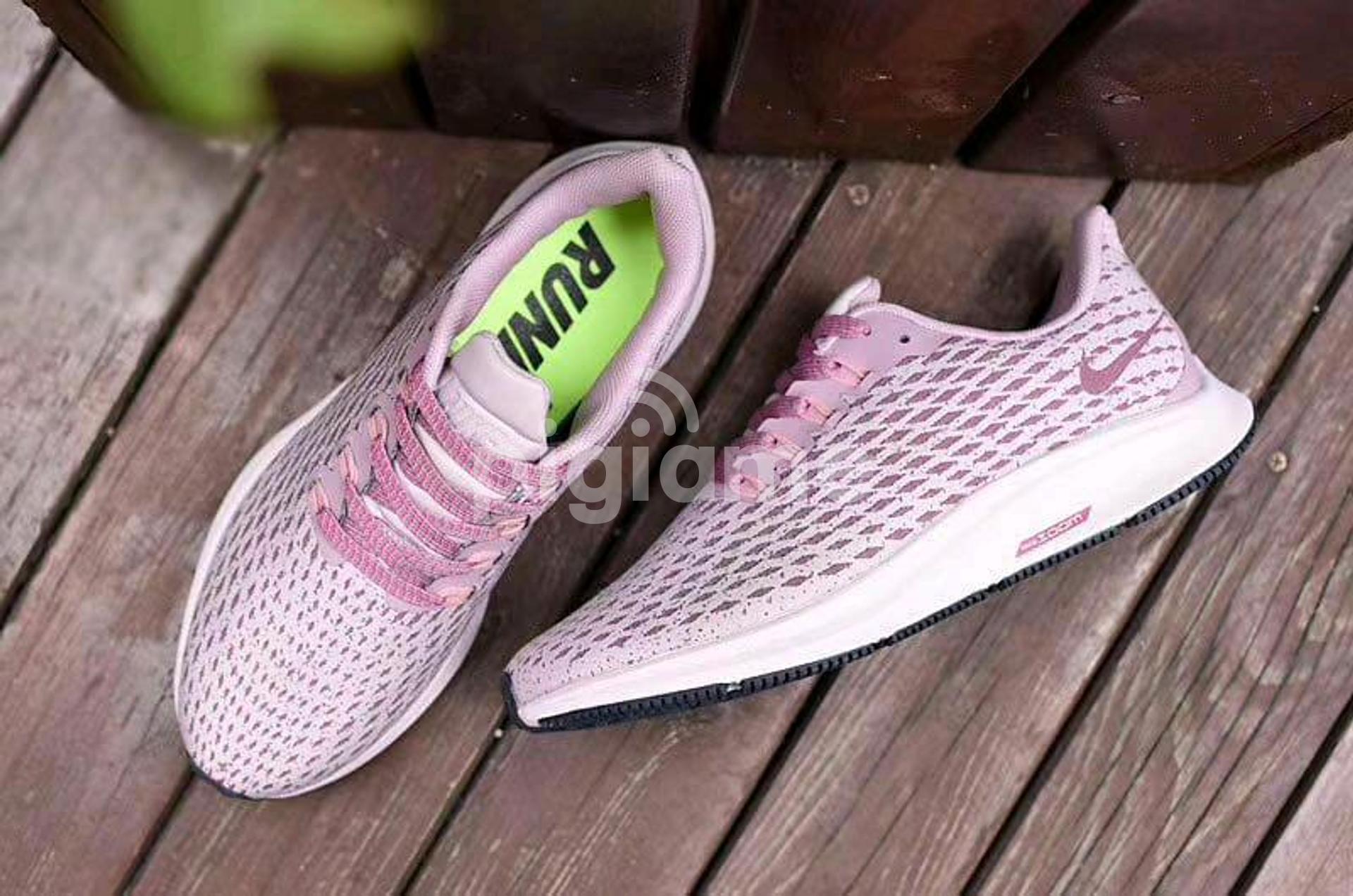 Genuine Quality Designer Unisex Nike 