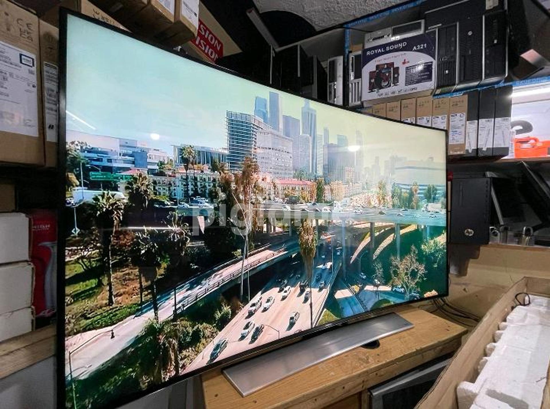 slightly-used-65-inch-samsung-smart-4k-uhd-curved-tv-in-nairobi-cbd