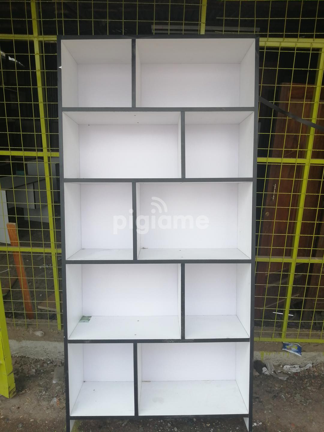 6fts height executive book shelves in Nairobi PigiaMe