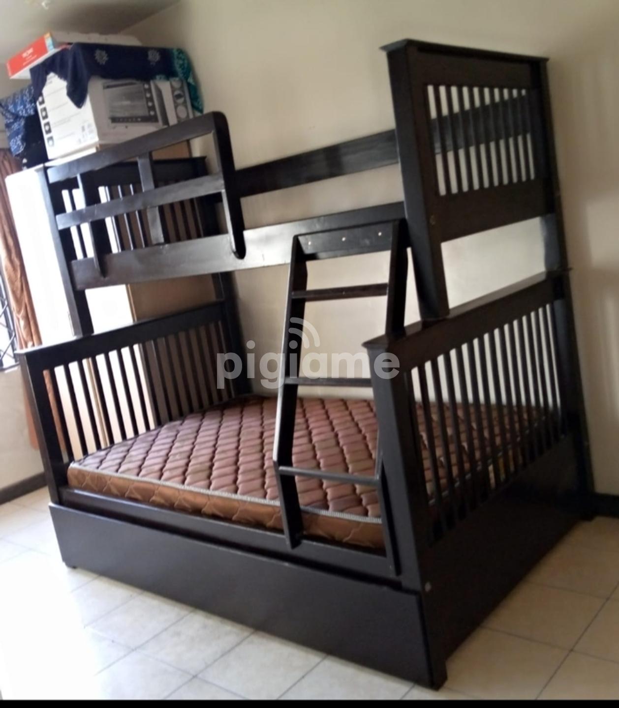 Double Decker Beds / Bunk Beds/ Children Deckers in Umoja PigiaMe