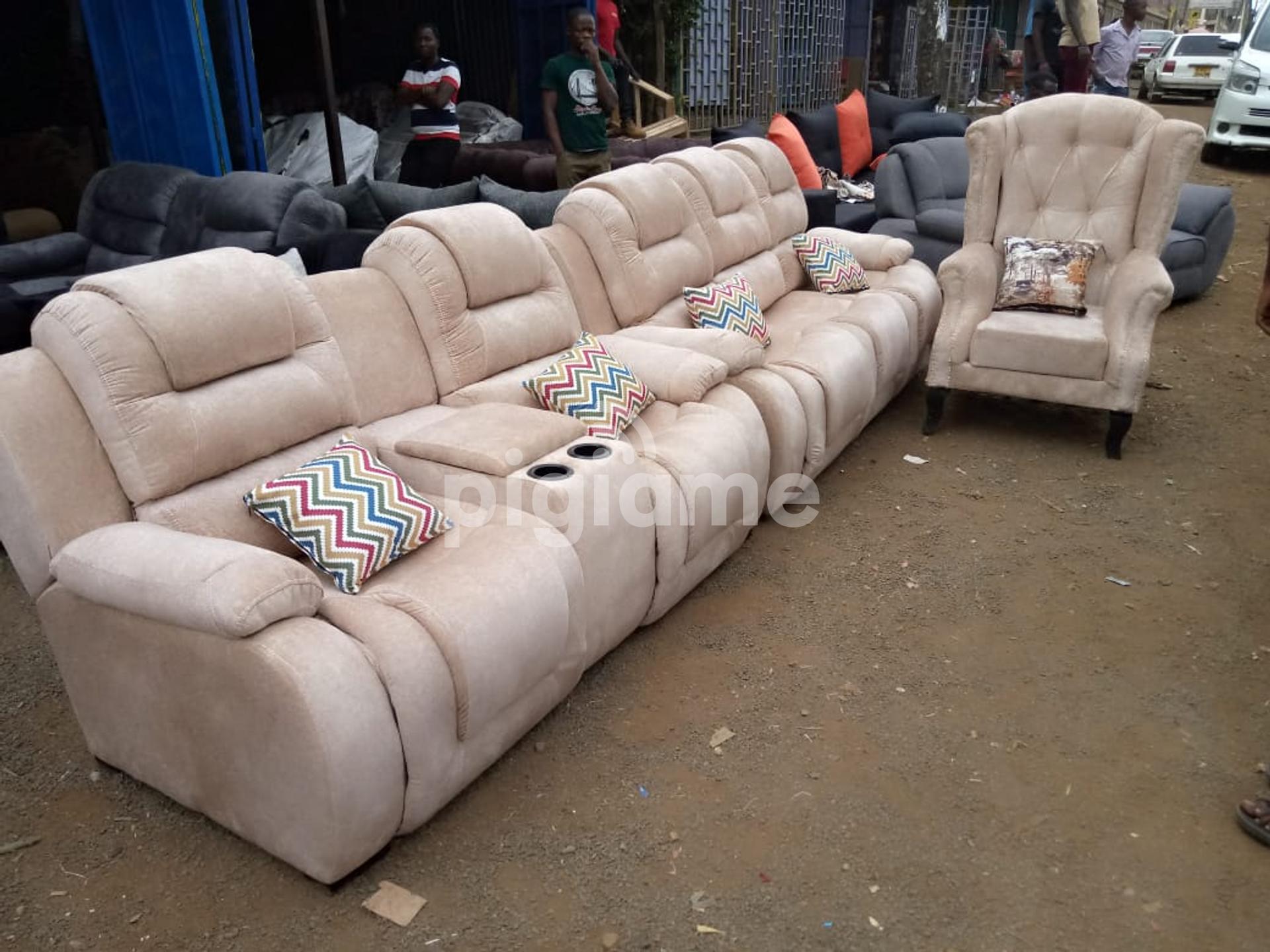 Recliner Sofa in Nairobi PigiaMe