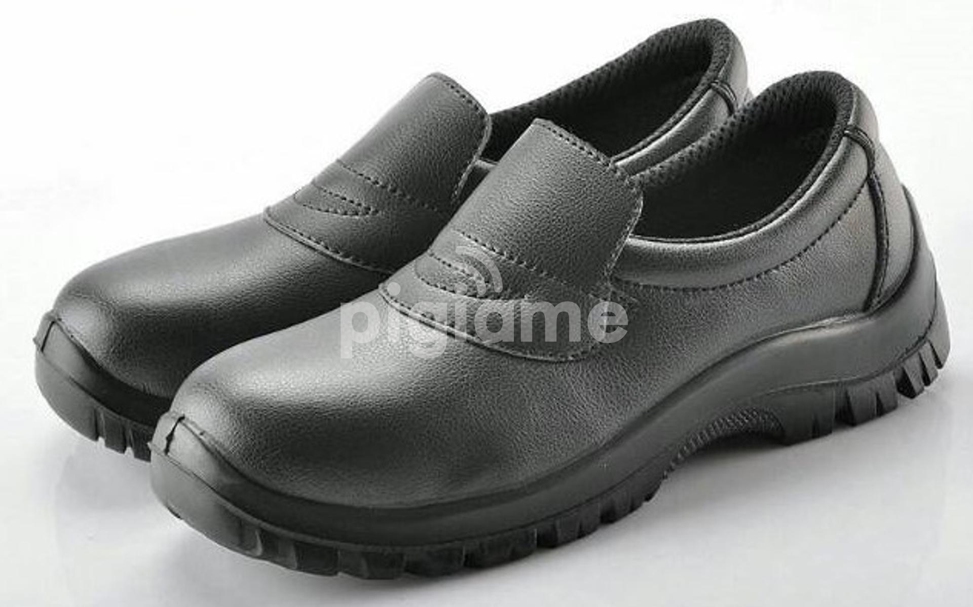 Hospitality Low Cut Safety Shoes/Kitchen Safety Shoes in Industrial