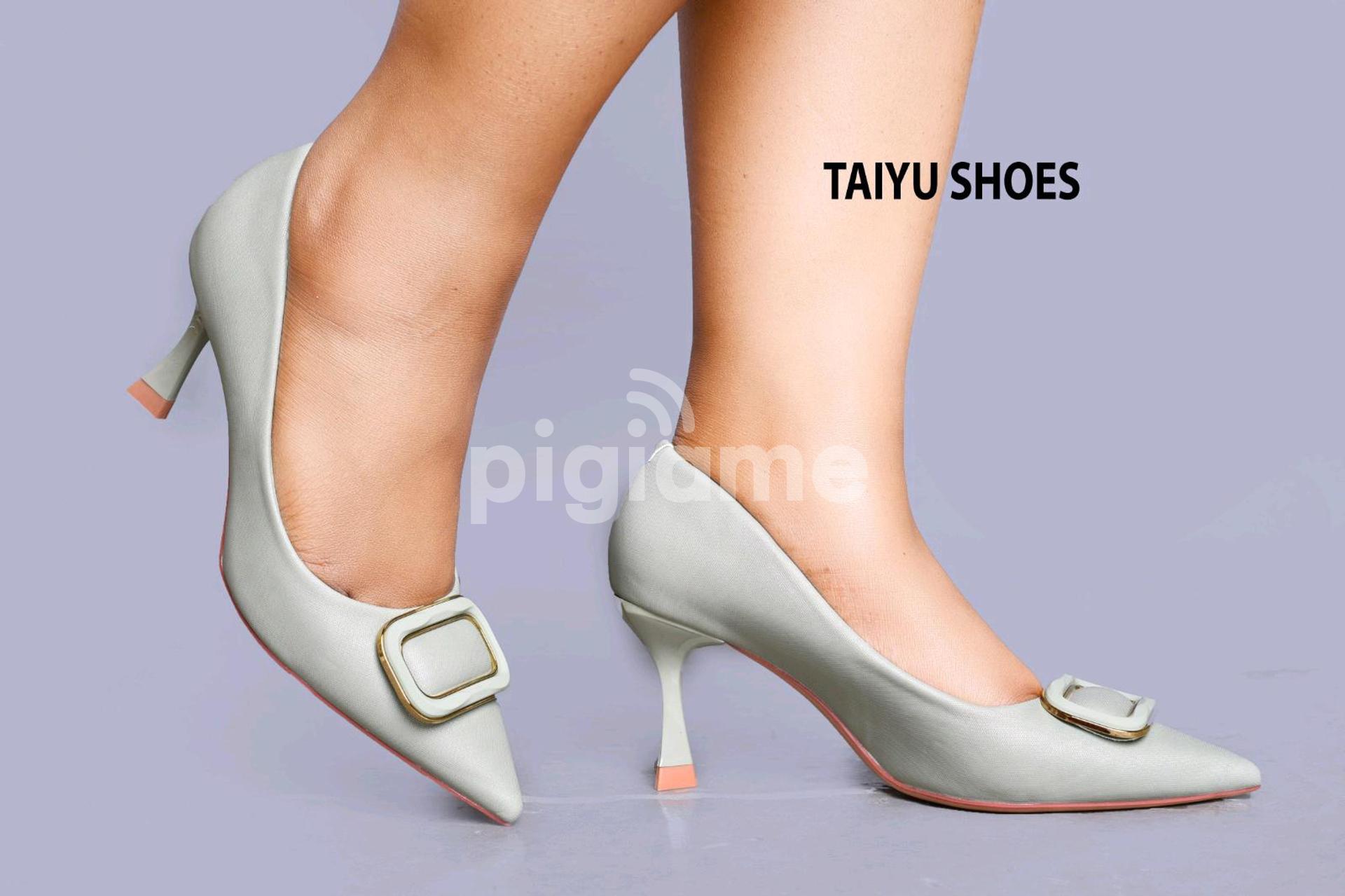 Sharp heel hot sale