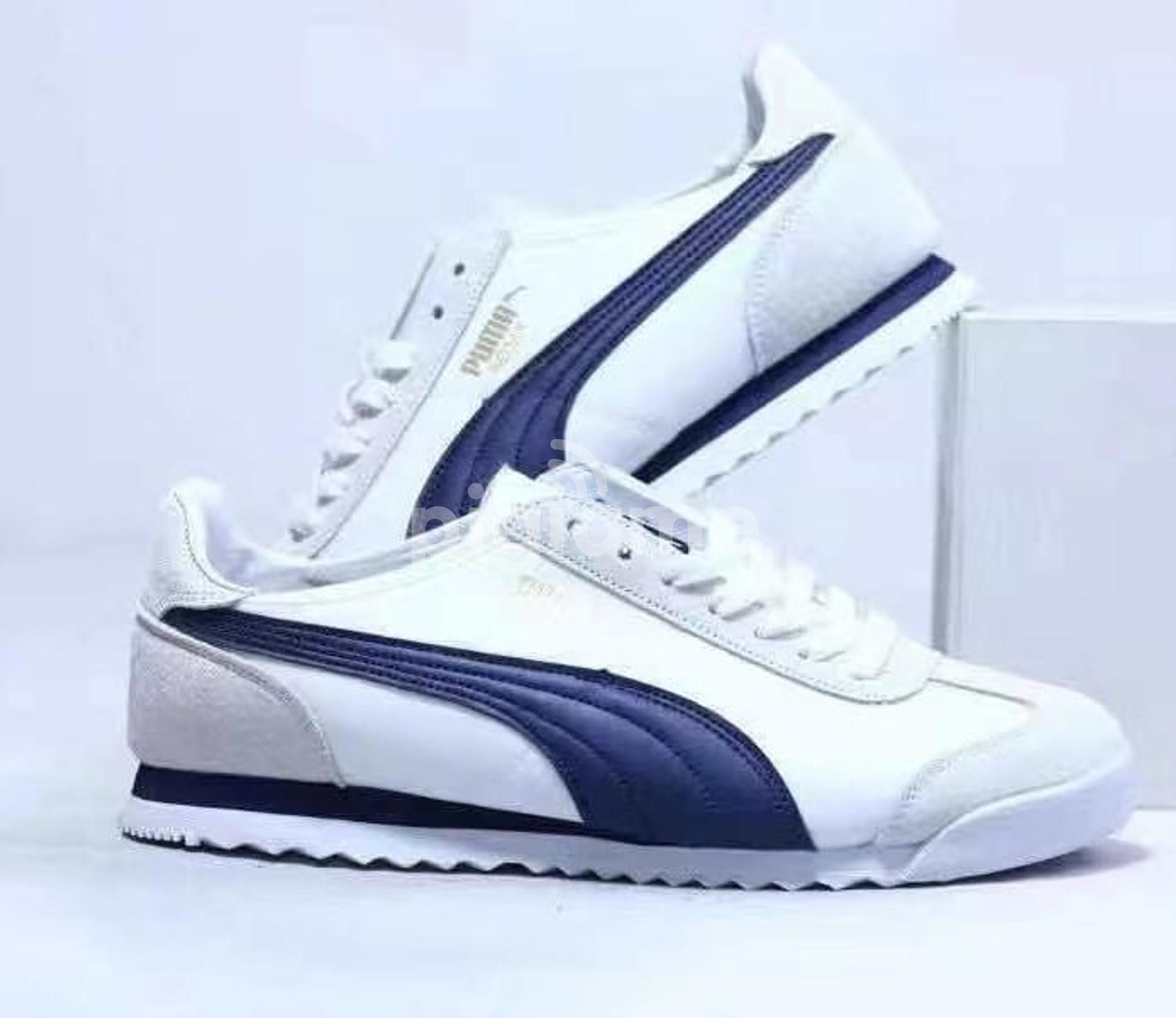 White Navy Blue PUMA Roma Sneaker