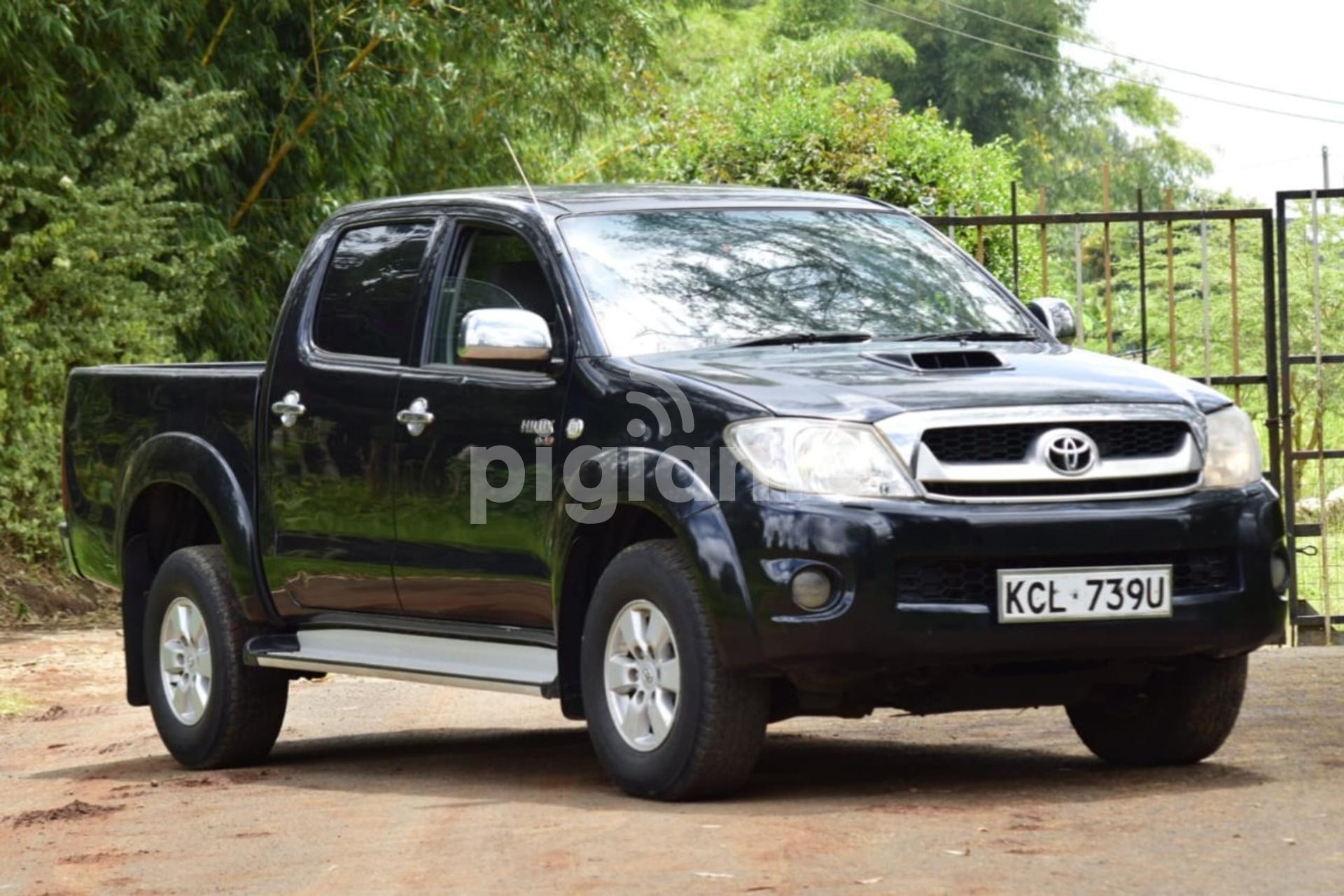 Toyota Hilux 3.0 D4D Double Cab in Nairobi PigiaMe