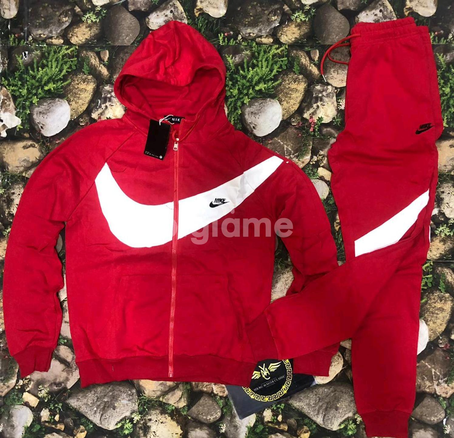 Nike store tracksuit clearance