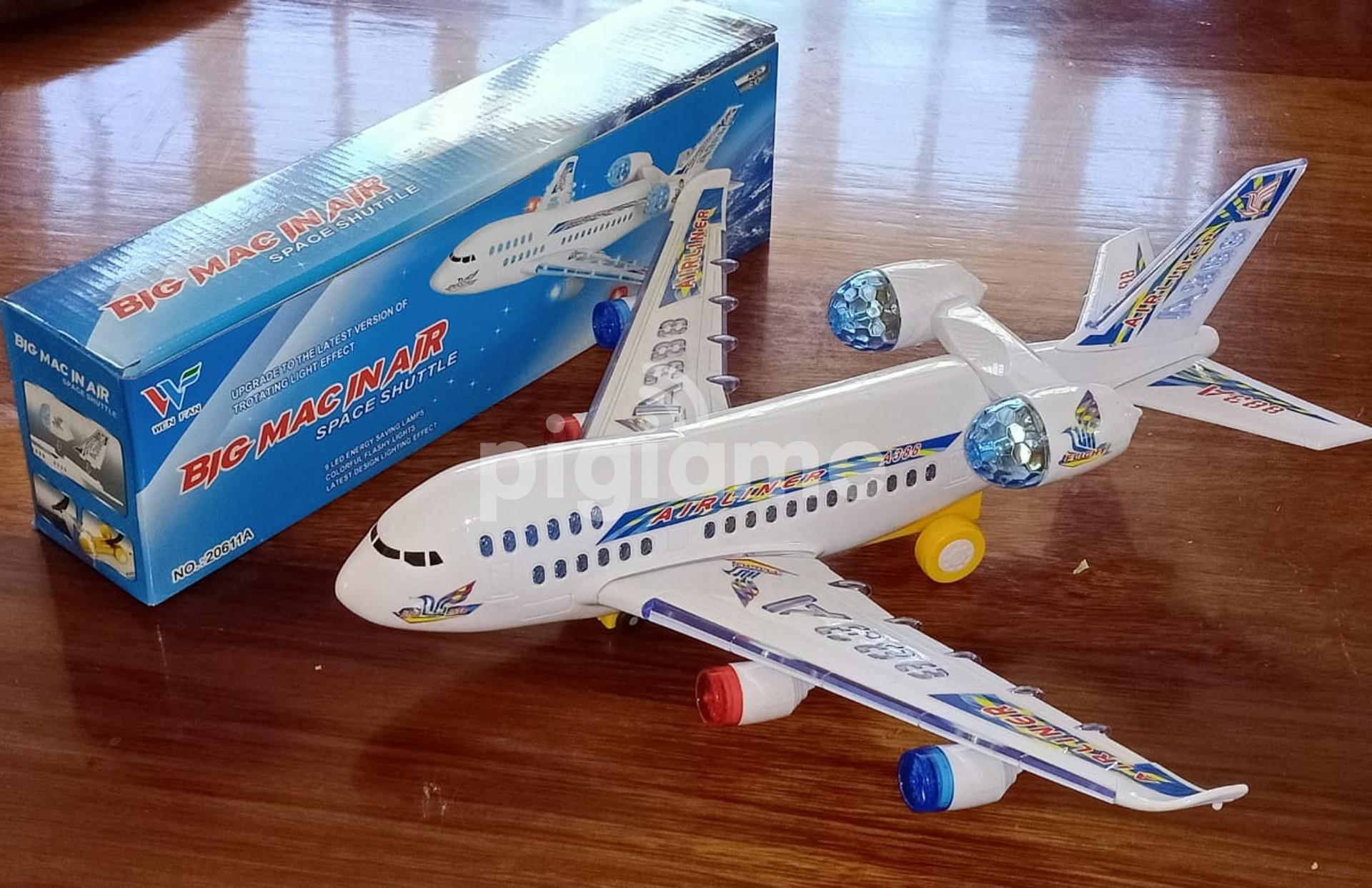 big plane toy