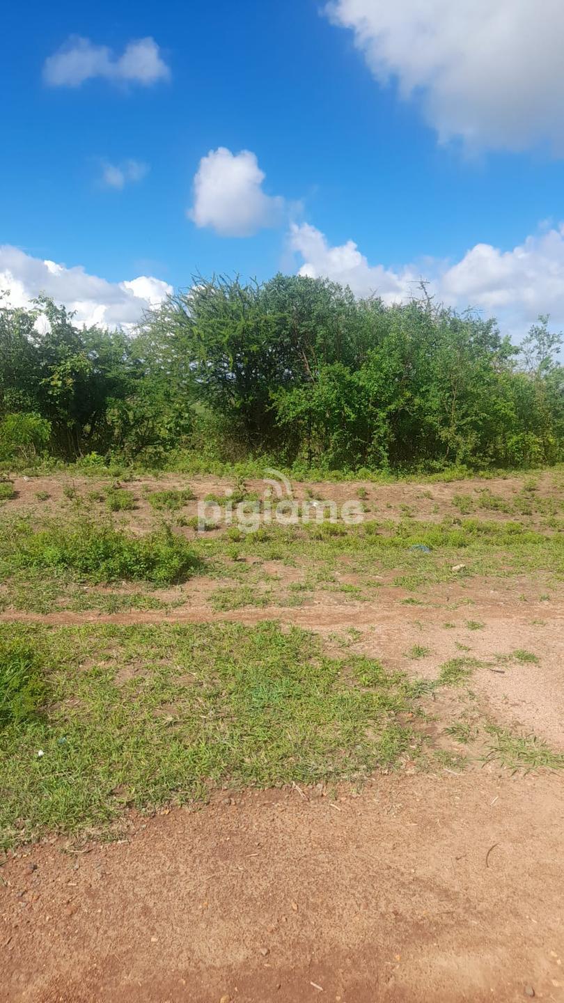 200 Acres Agricultural Land Is For Sale In Kitui Kithyoko in Machakos