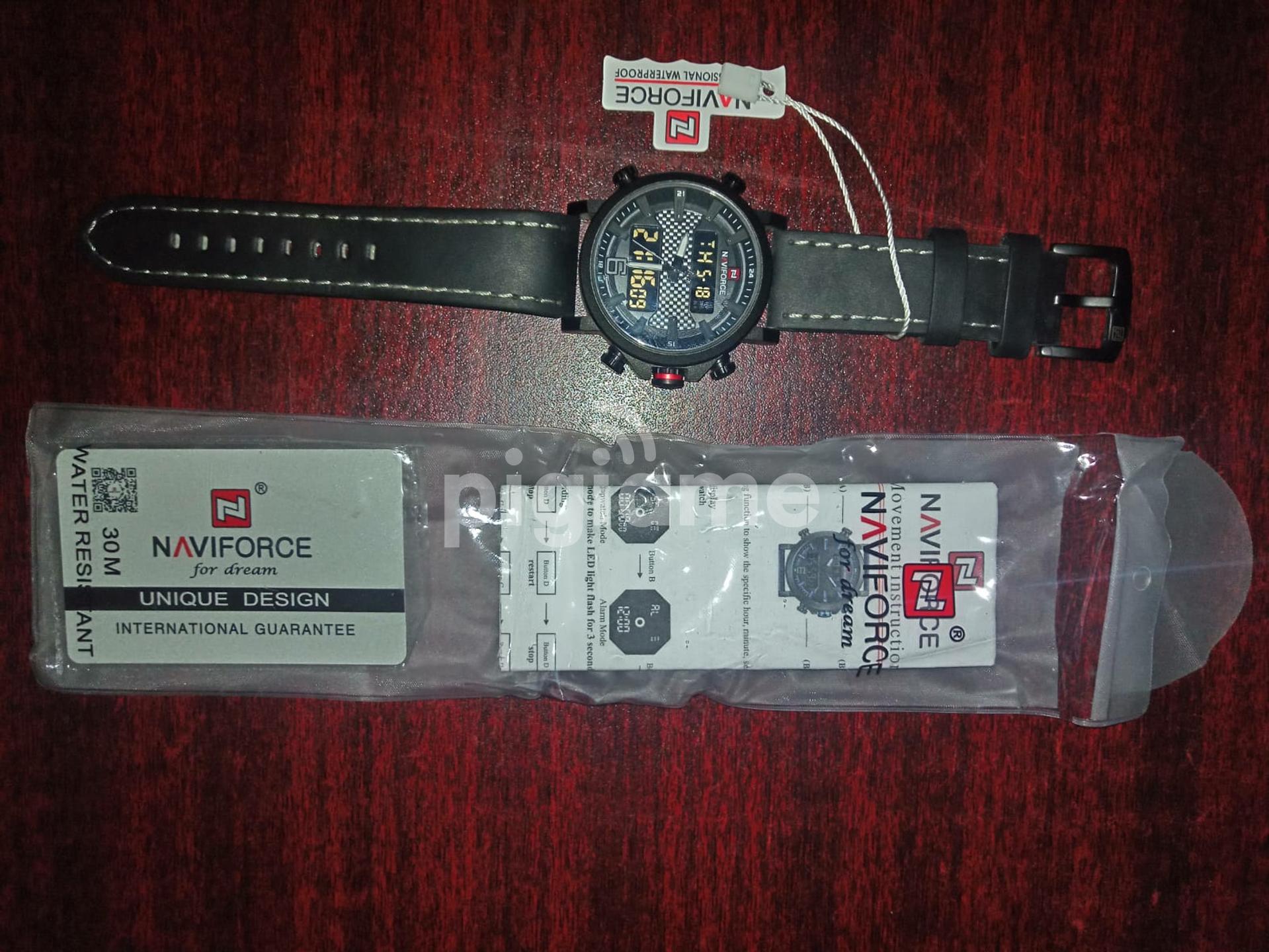 Naviforce 9081 top