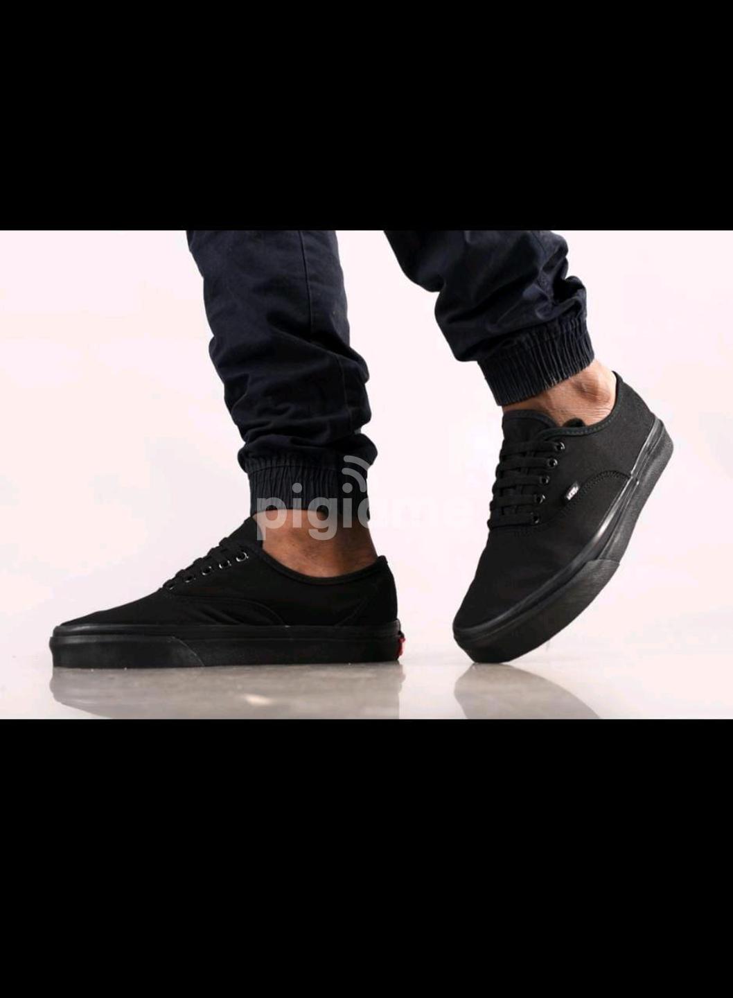 Vans on sale 39 size