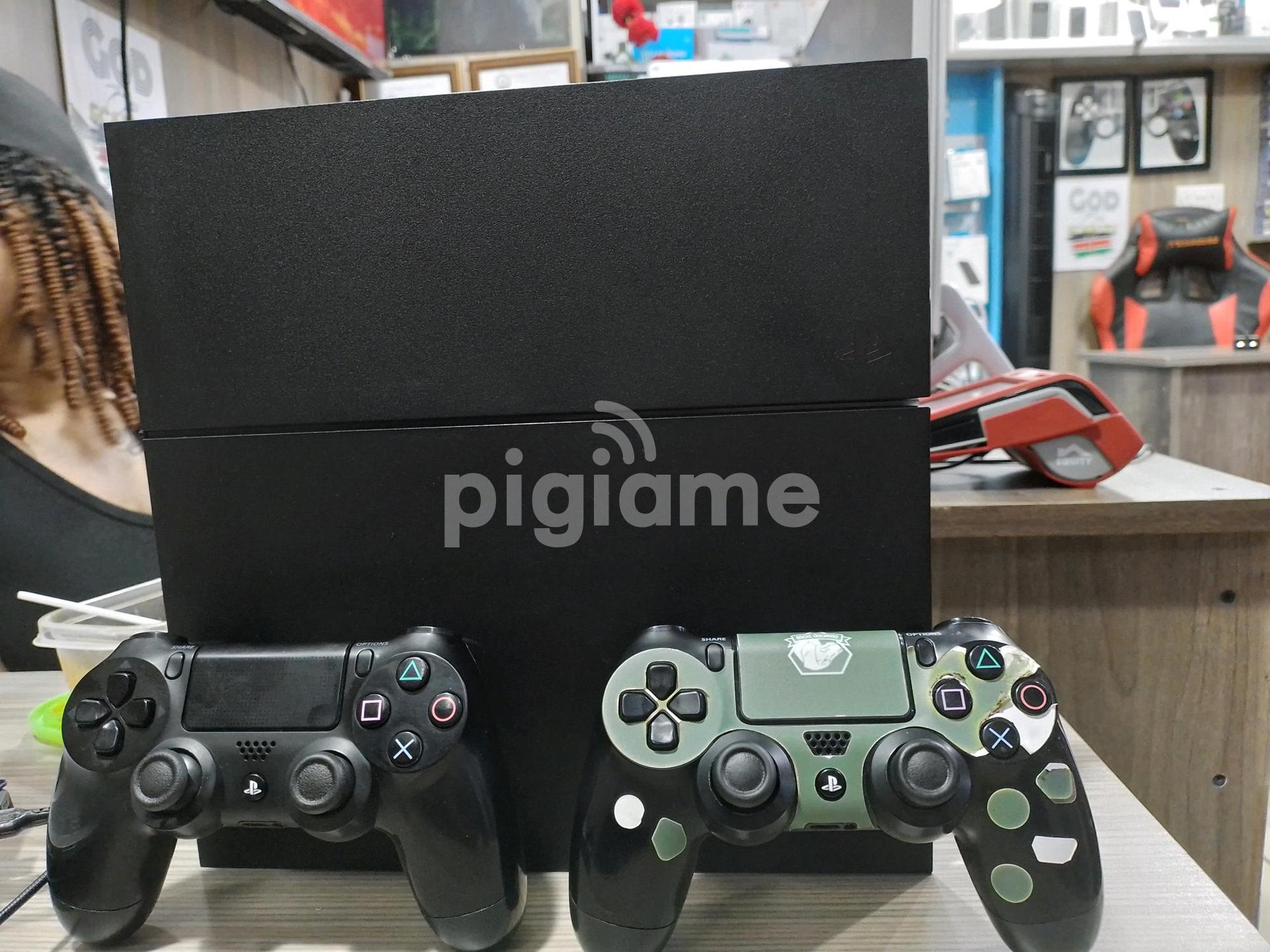Ps4 standard 500gb 2 pads