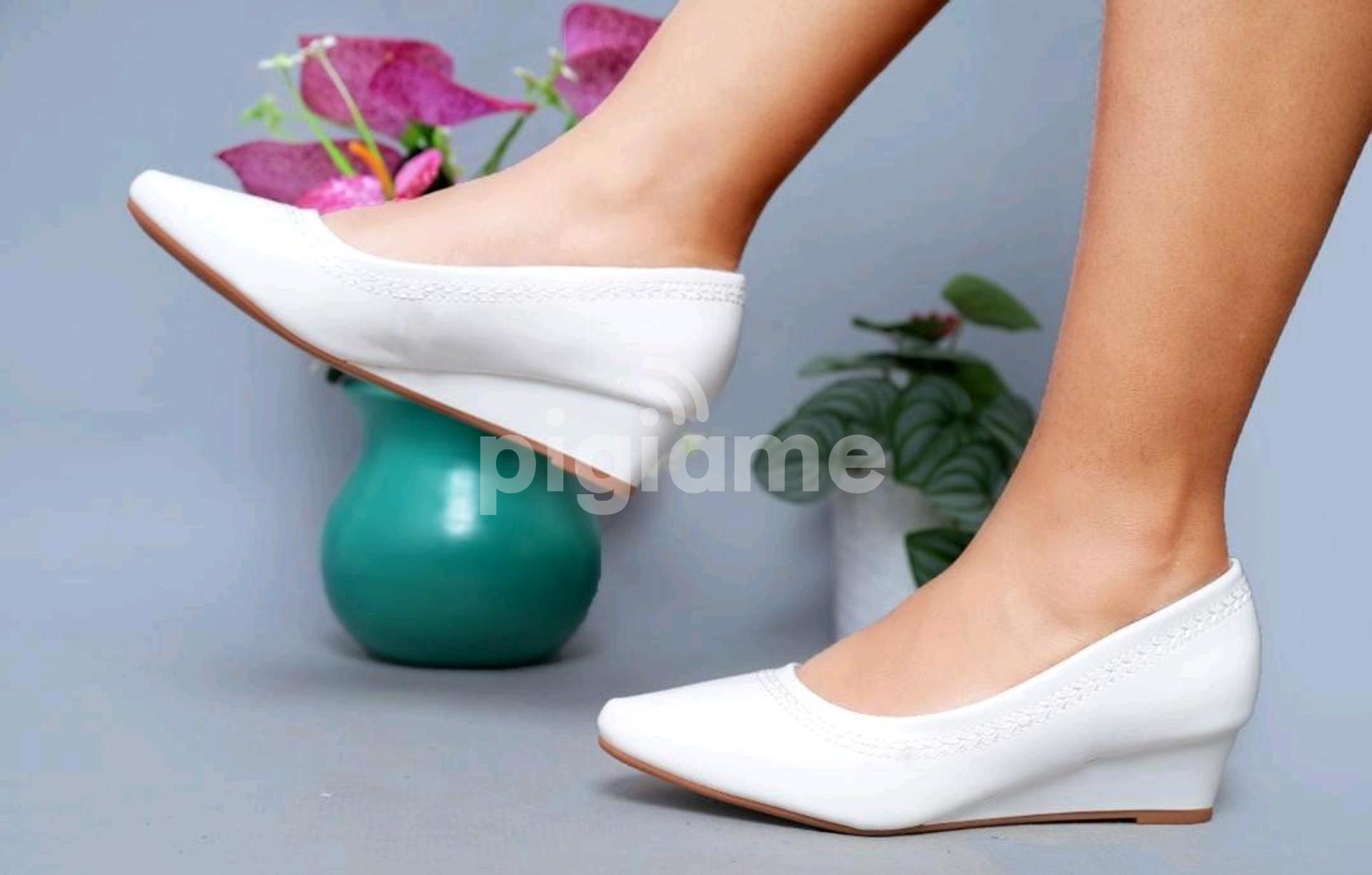 Cute low wedges best sale