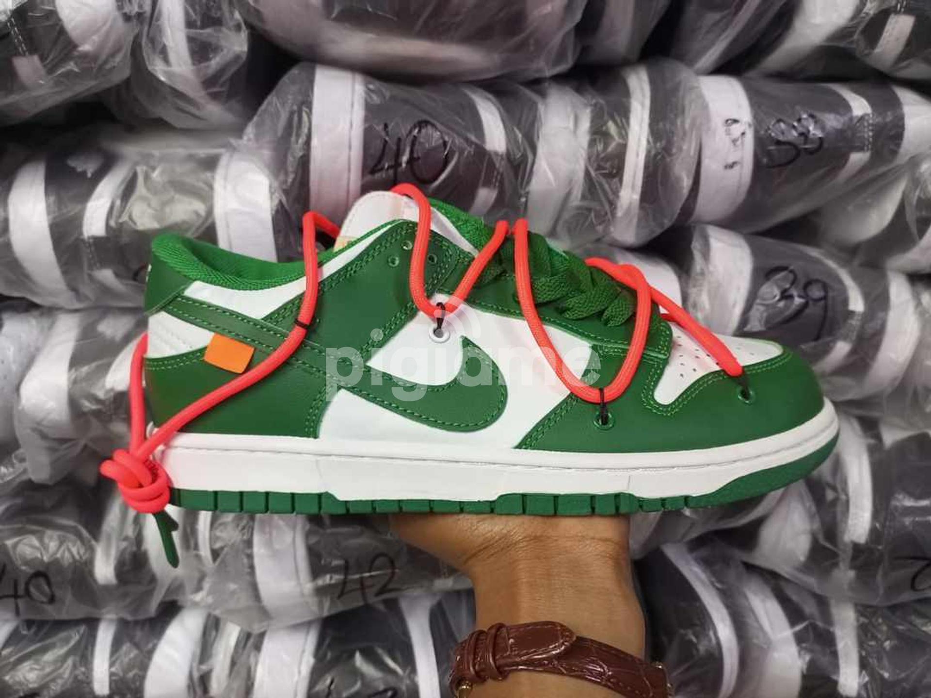 Sb dunk hot sale pine green