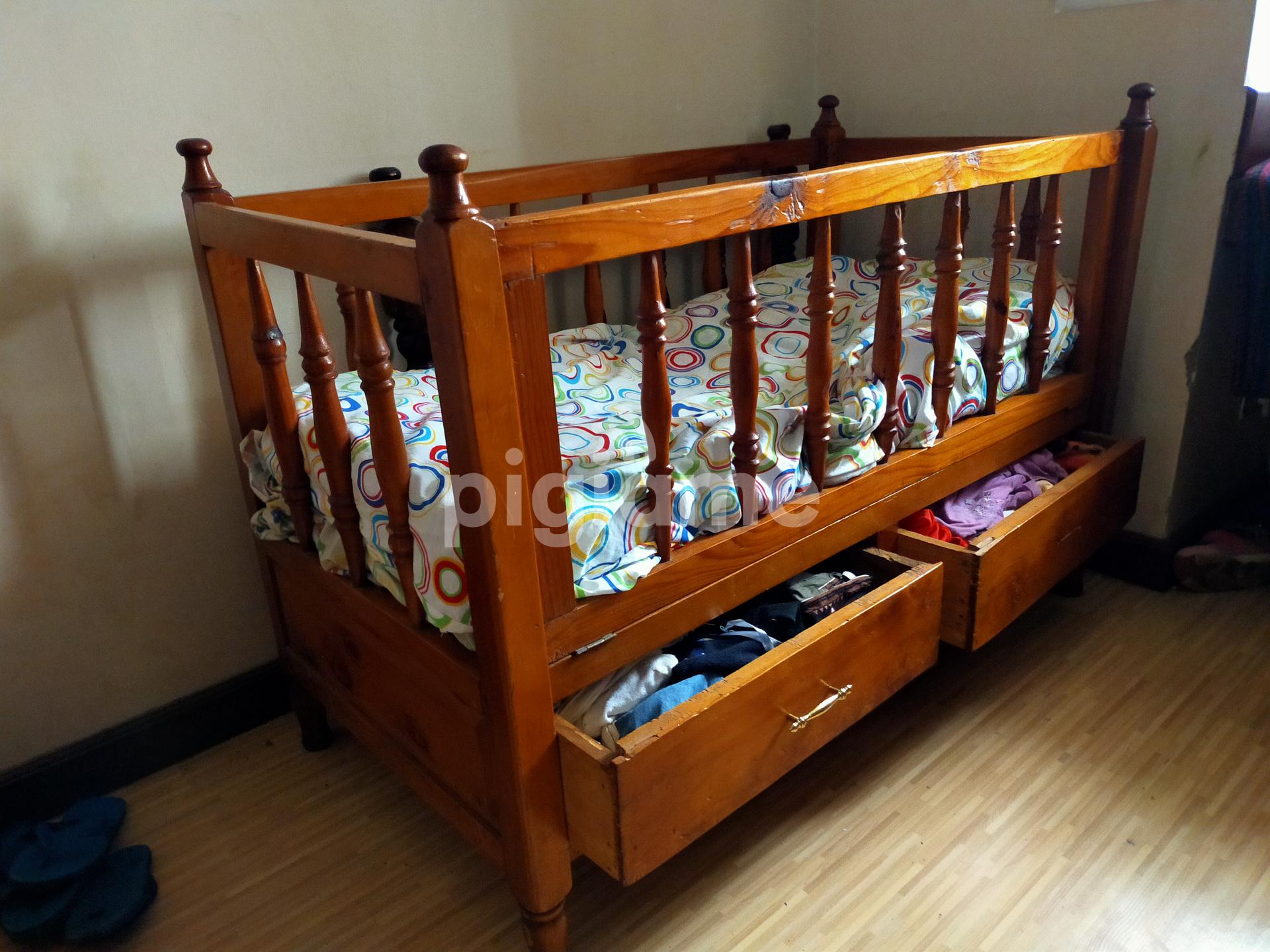 Kids baby cot in Nairobi PigiaMe