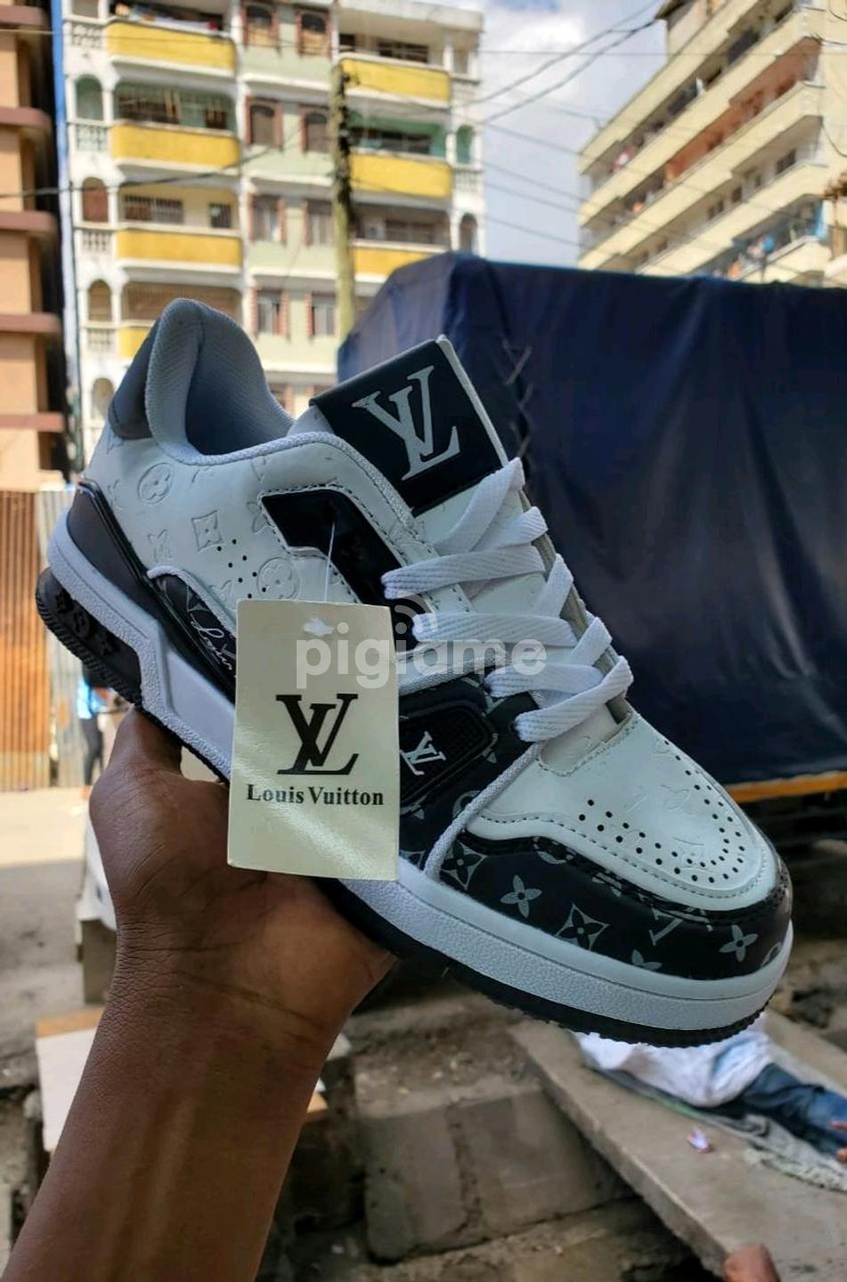 Vuitton best sale sneakers 218