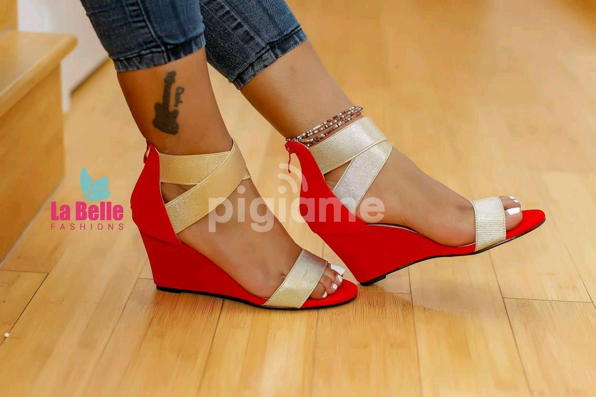 Ladies shoes