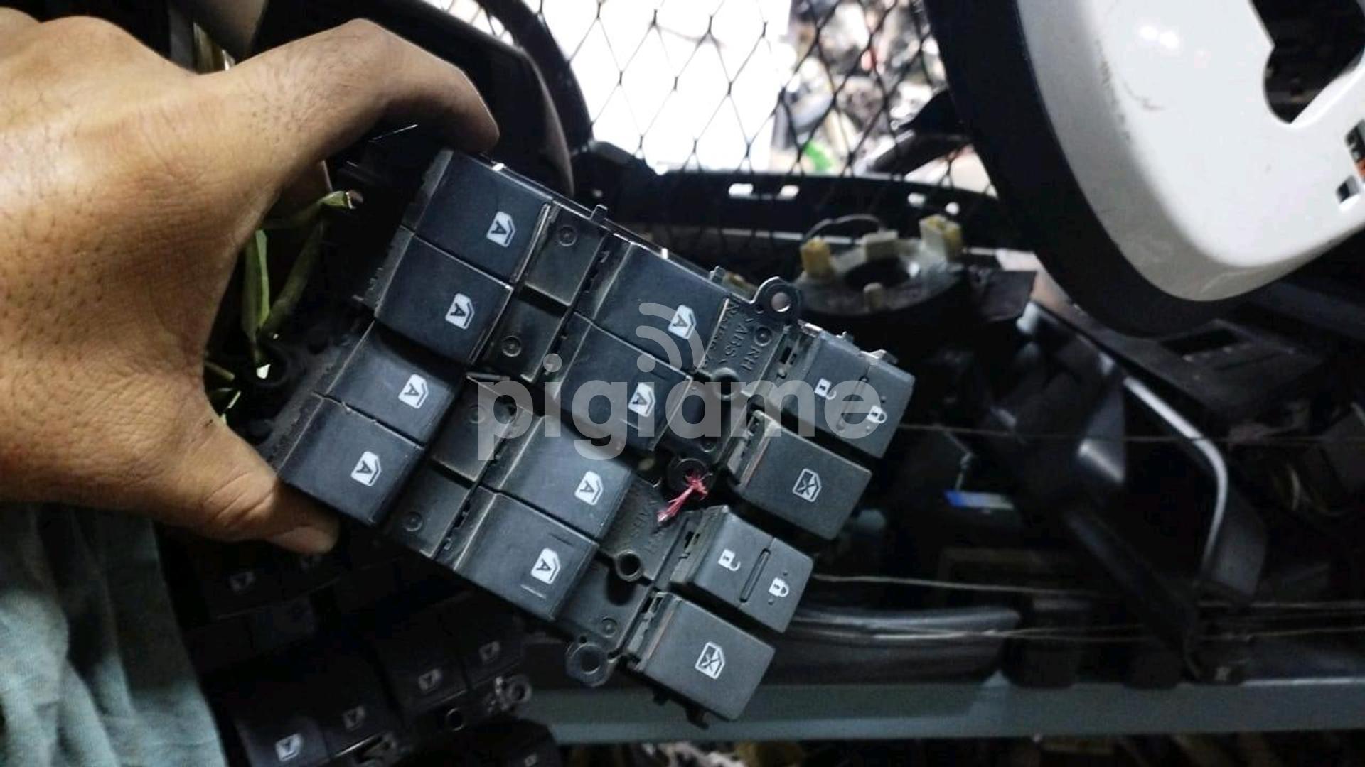 Main Power Window Switch For Toyota Models, Wish, Noah, Voxy in Nairobi