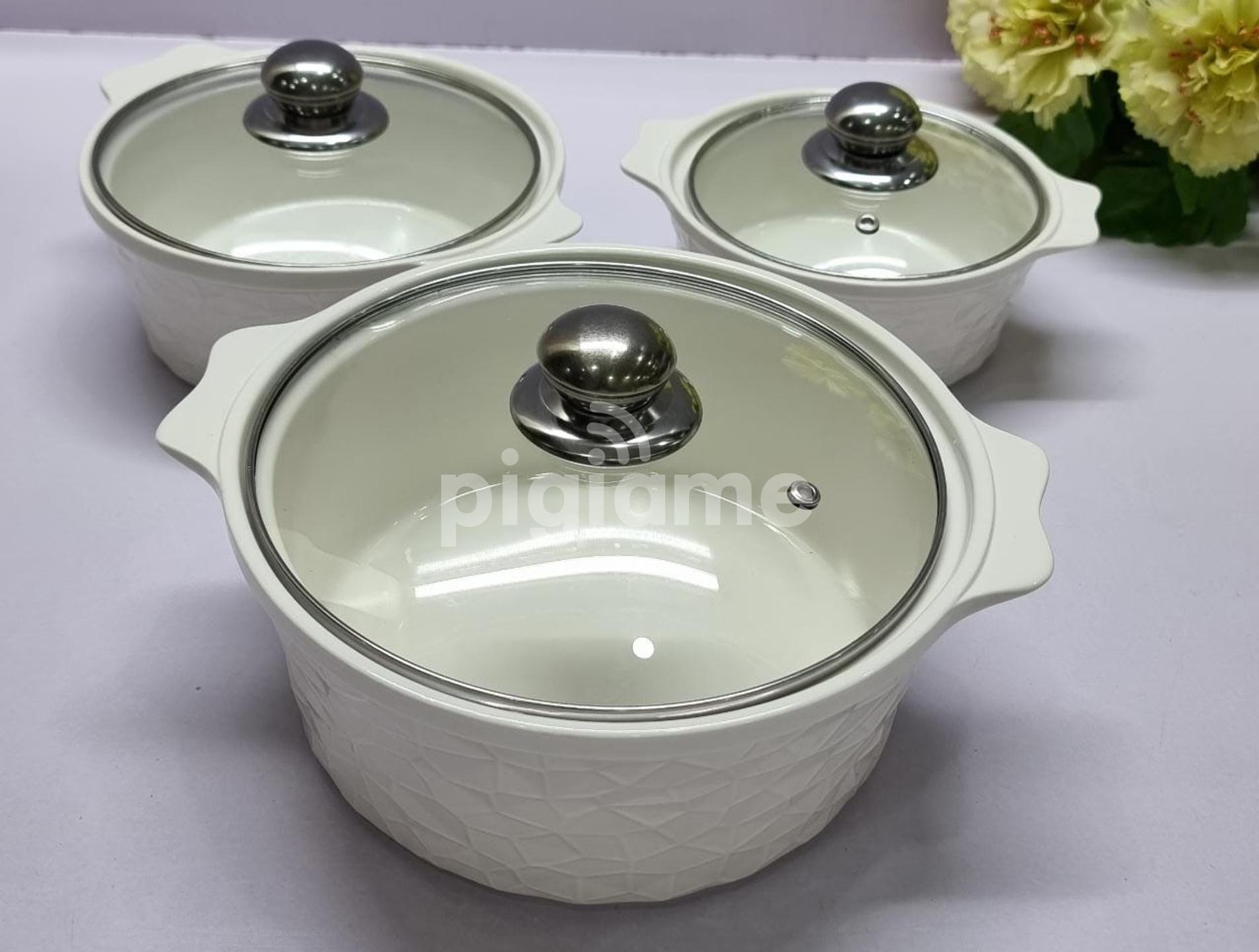 Ceramic serving online dishes with lids