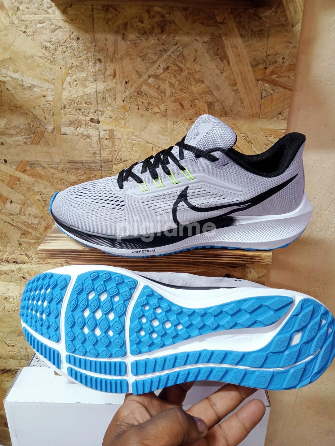 Nike Air Zoom Structure 23 Men Grey in Nairobi CBD PigiaMe